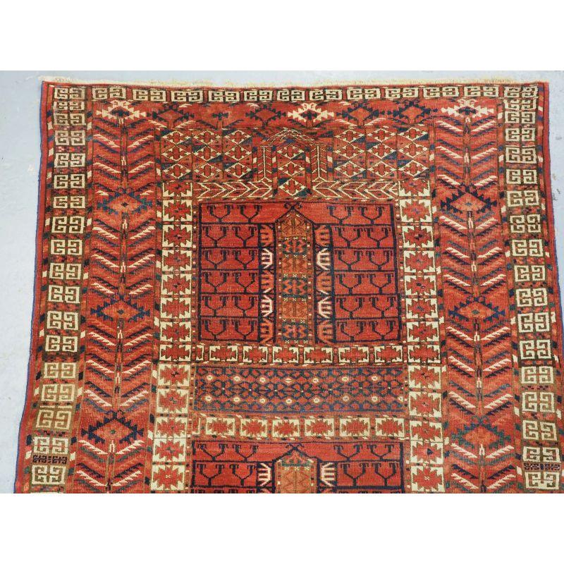 Antique Tekke Turkmen Ensi of Classic Design In Good Condition For Sale In Moreton-In-Marsh, GB