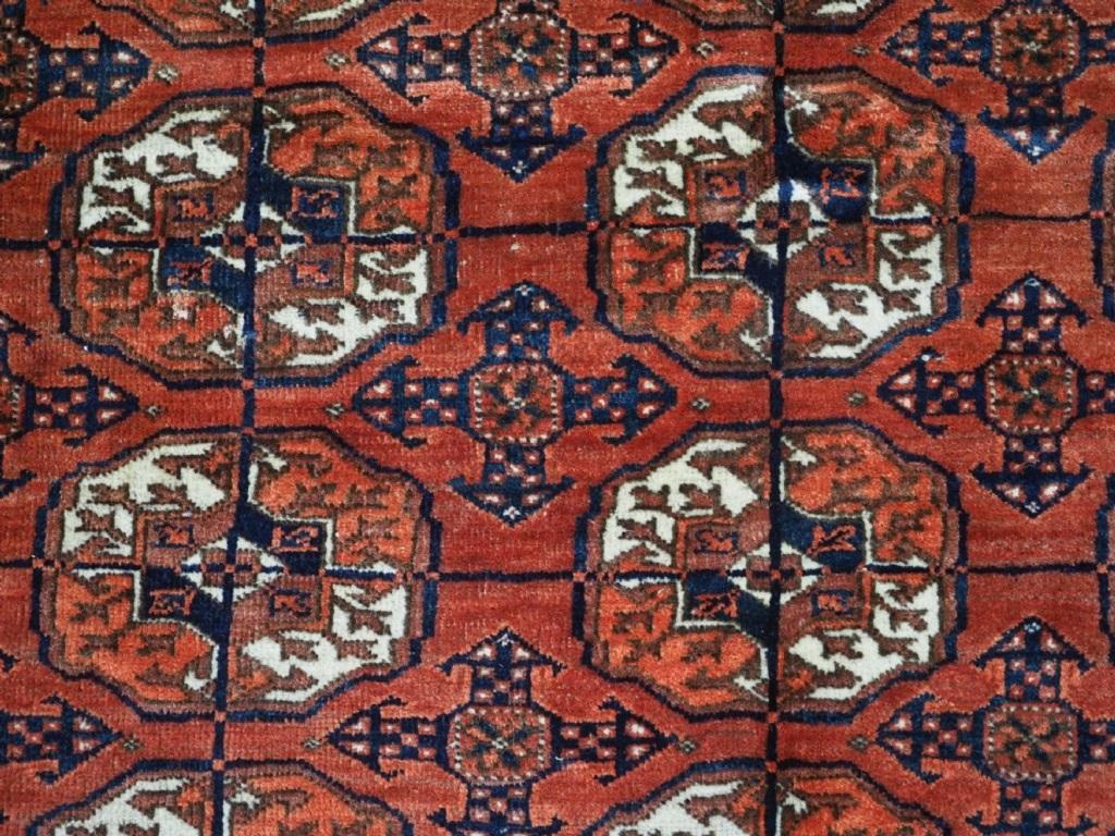 Antiker Tekke Turkmenischer Hauptteppich in kleiner Größe, um 1900 (Stammeskunst) im Angebot