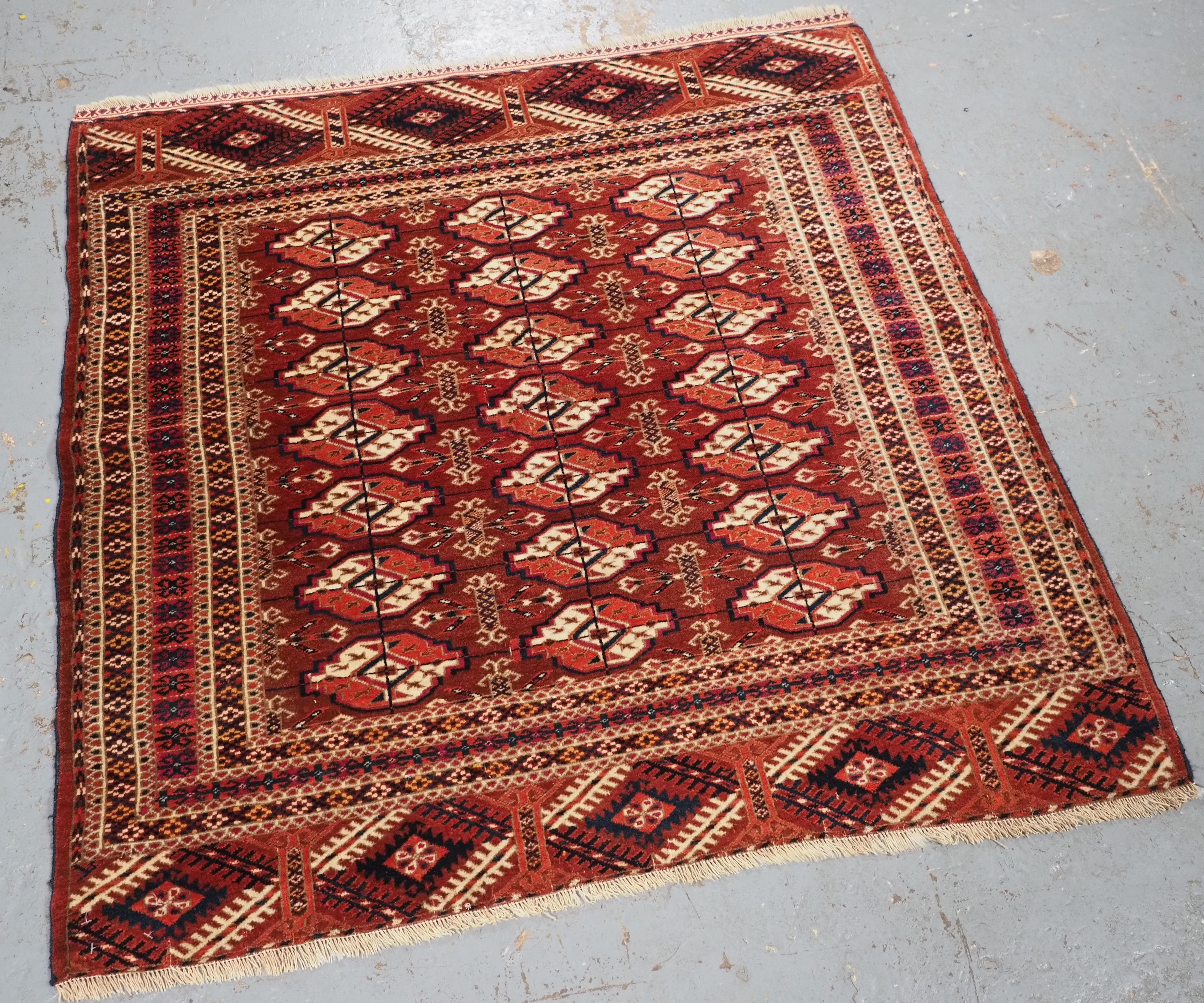 
Size: 3ft 7in x 3ft 5in (110 x 105cm).

Antique Tekke Turkmen rug of fine weave and small square size.

Circa 1890.

These rugs are considered to be ‘dowry’ weavings used by the Turkmen bride on her wedding day.

This example has 3 rows of 7 Tekke
