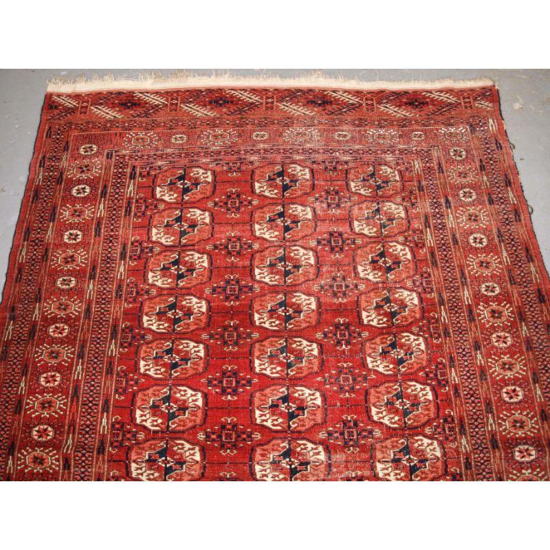 Antiker Tekke Turkmenischer Teppich in traditionellem Design (Türkisch) im Angebot