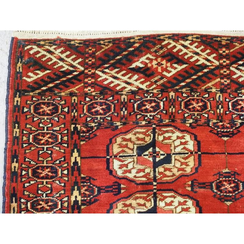 Antiker Tekke Turkmenischer Teppich in sehr kleiner Größe, um 1900 (20. Jahrhundert) im Angebot