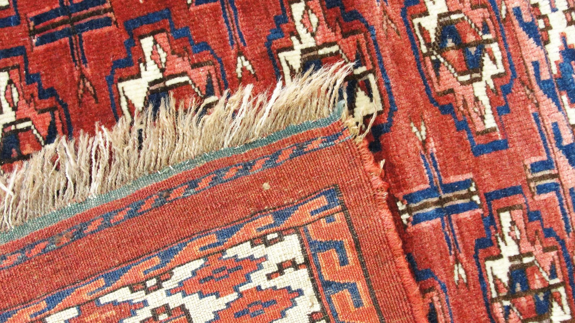 The Tekke are a nomadic group from central Asia north western Afghanistan and constantly at war in struggle for water and grazing for their herds.
The rug is showing a far greater degree of design gulls and ornamentation and color variation.