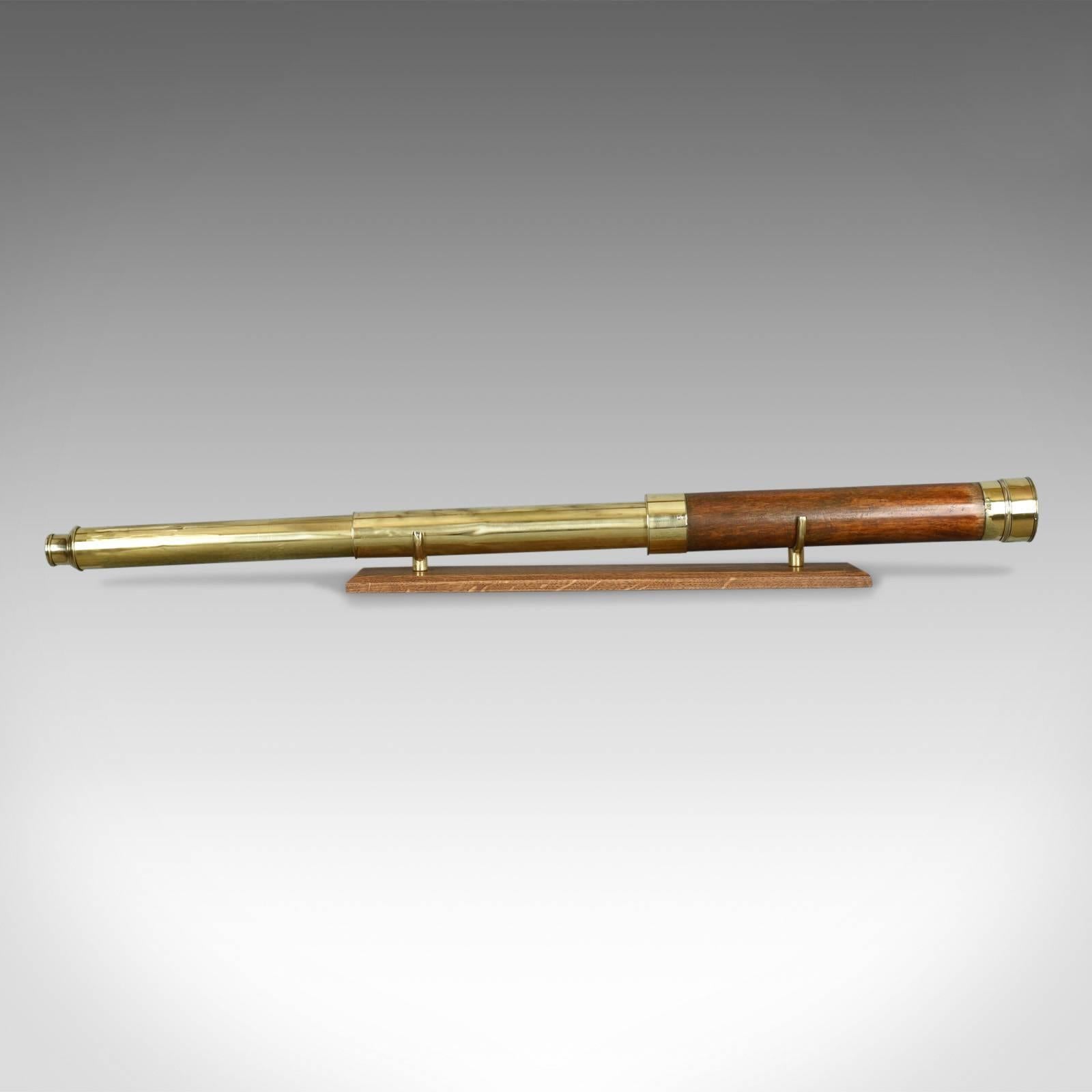 This is an antique telescope, a two draw refractor for terrestrial or astronomical use. An English, late Georgian piece dating to circa 1780.

Perfect for bird watching, landscape appreciation, wildlife, or maritime observation. Equally suitable
