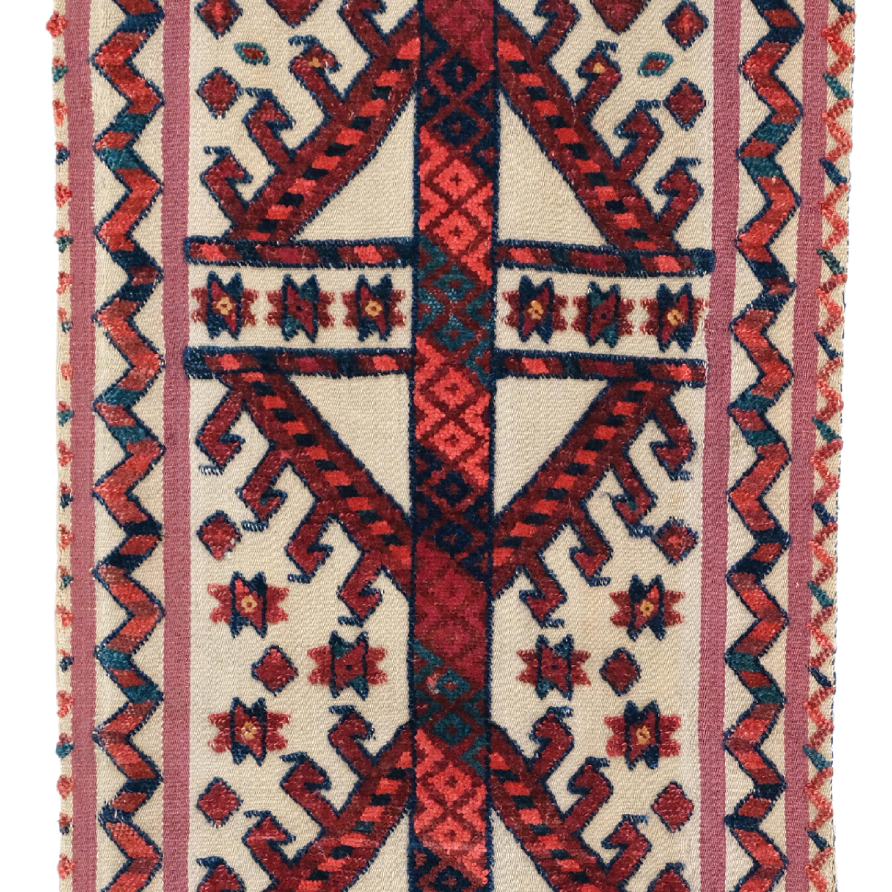 Antique Tentband Fragment - 19th Century Turkmen Tekke Tentband Fragment In Good Condition For Sale In Sultanahmet, 34