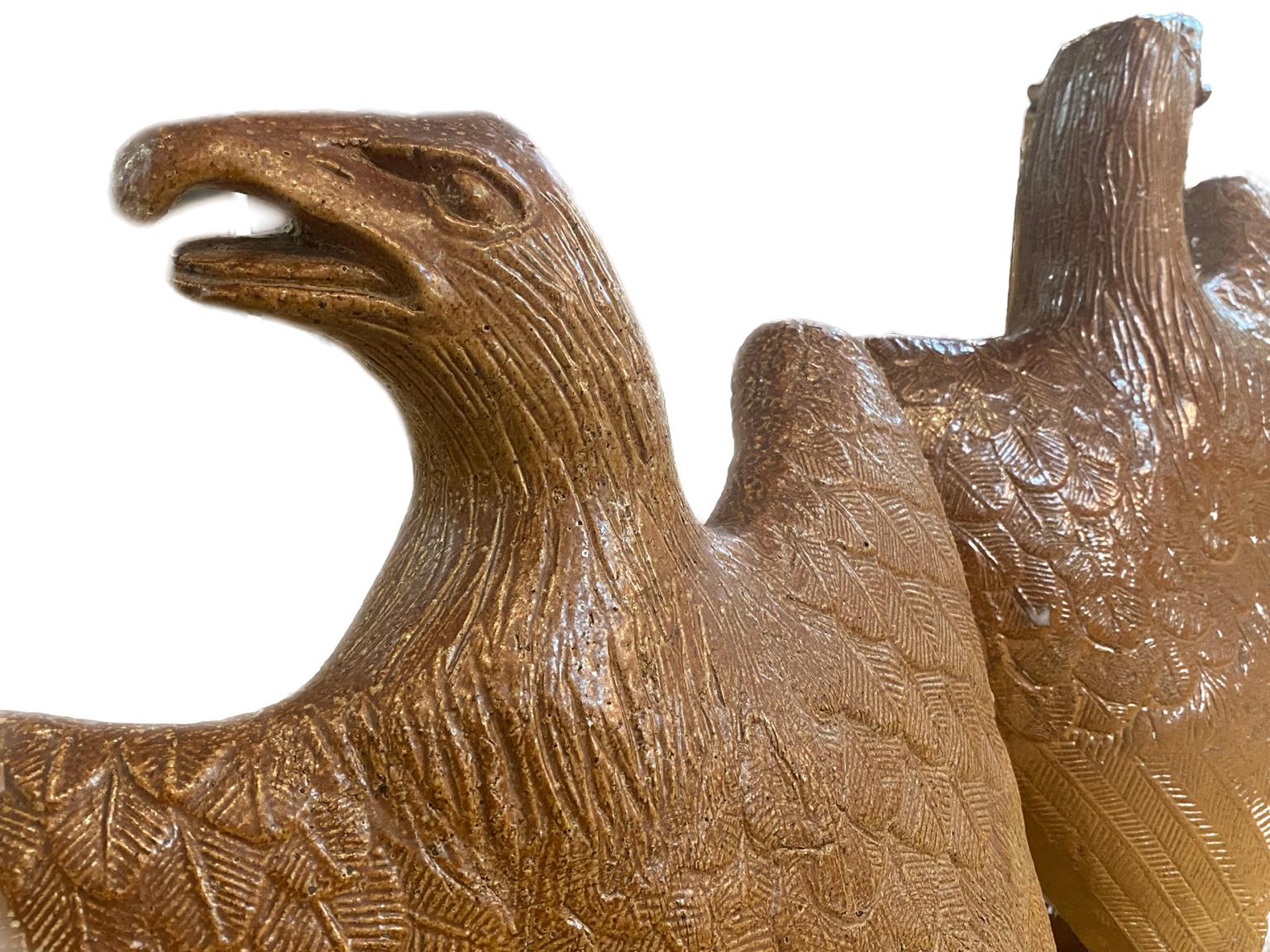 Paire d'aigles fédéraux anciens en terre cuite en vente 1