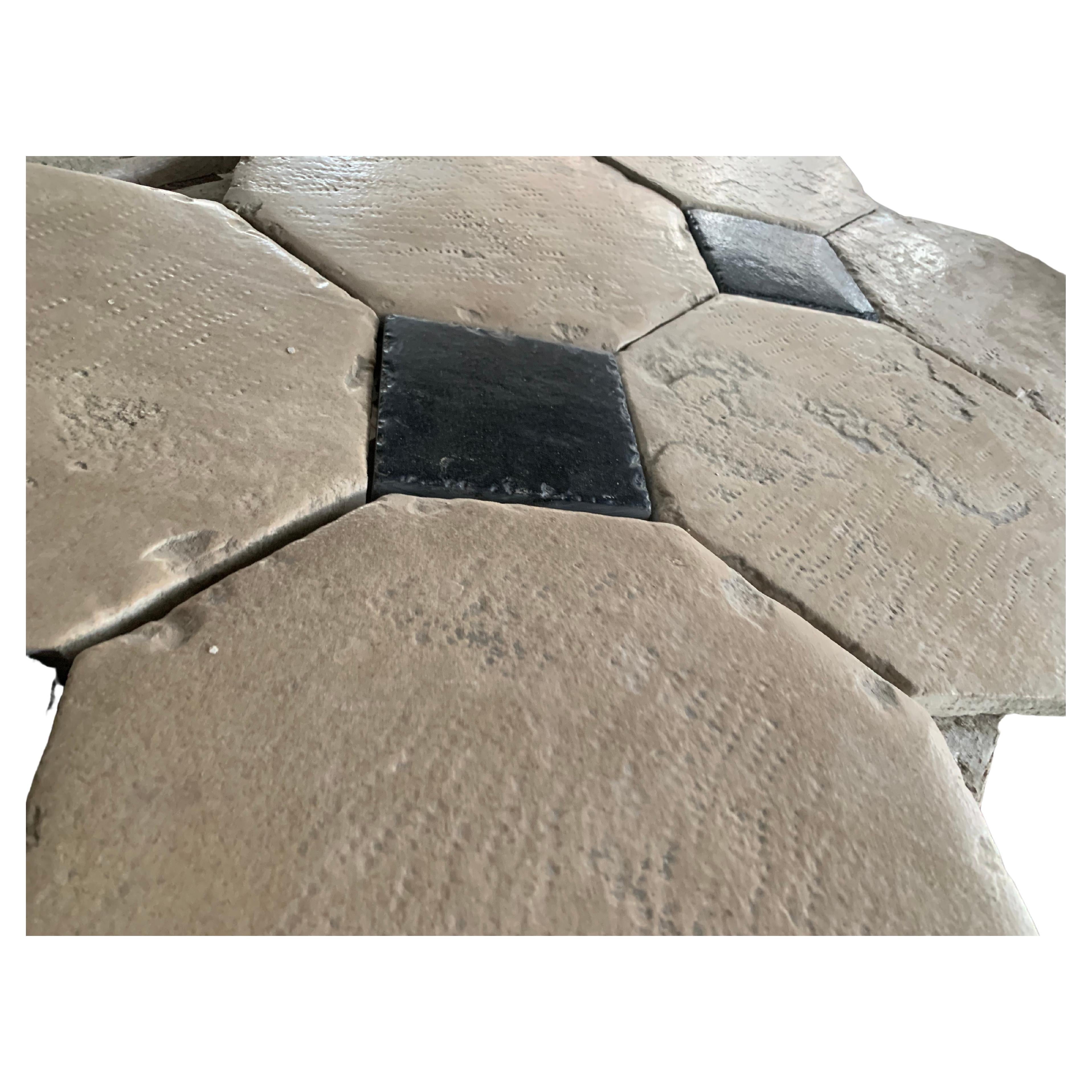 Reclaimed Cabochons flooring, antique French cabochon flooring, antique octagonal flooring in cabochon, age 18th Century, limeStone and black slate, 


AVAILABLE FOR SHIPPING INTERNATIONAL USA 

the price indicate is pe *one square meter *
 = ( 11