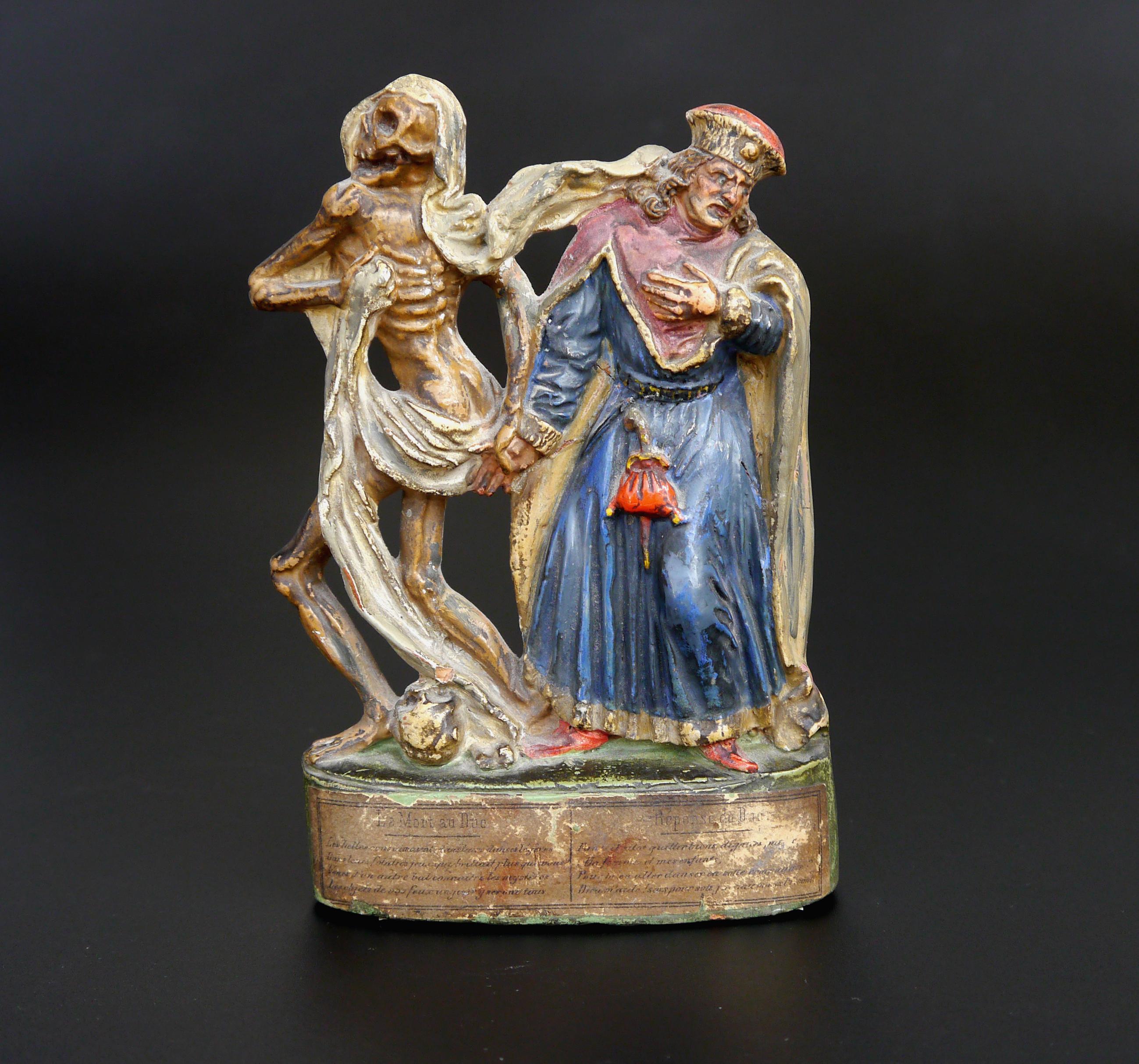 Antica figura in terracotta Morte e Herzog  Basler Totentanz Macabre Zizenhausen in vendita 4