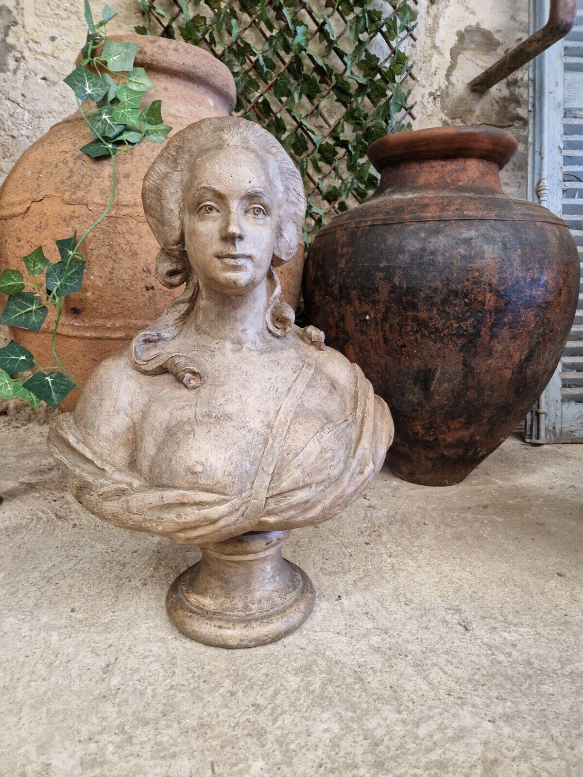 Antique Terracotta Bust French Sculpture of Marie Antoinette For Sale 3