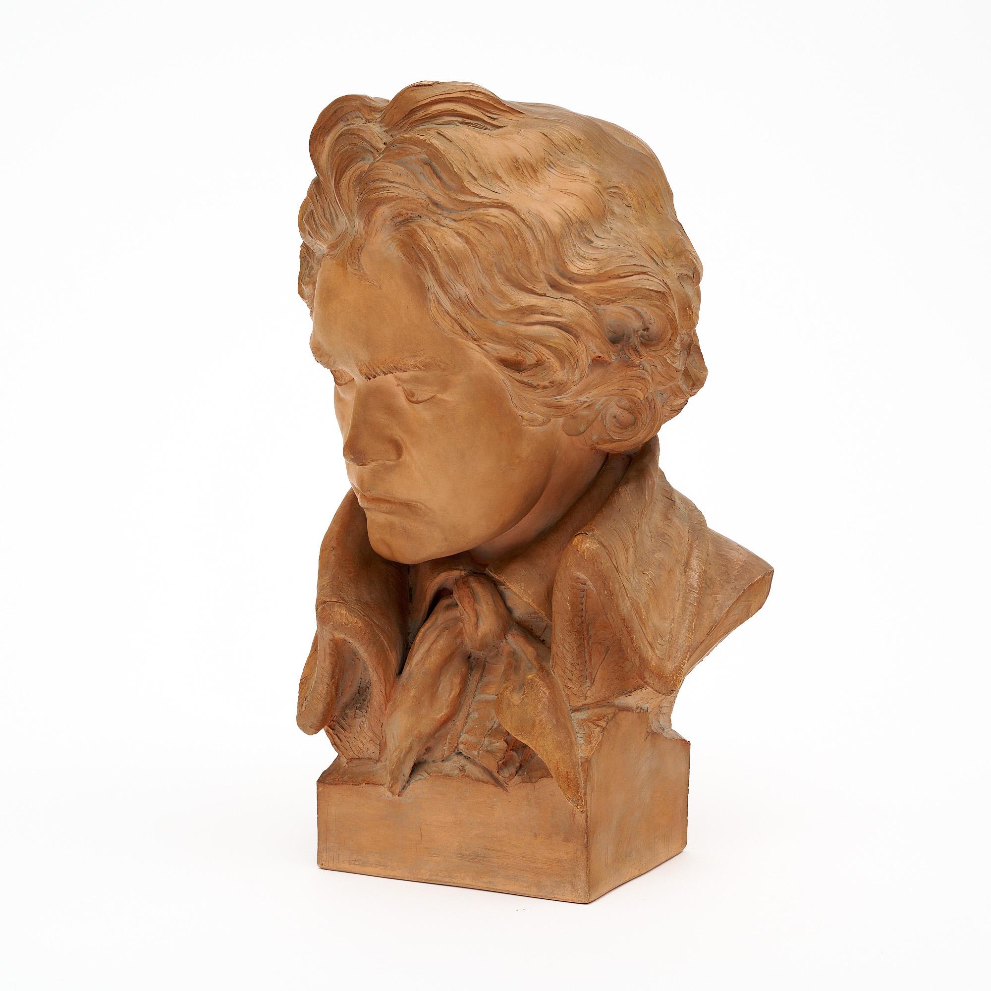 Busto antiguo de terracota de Beethoven en venta 3