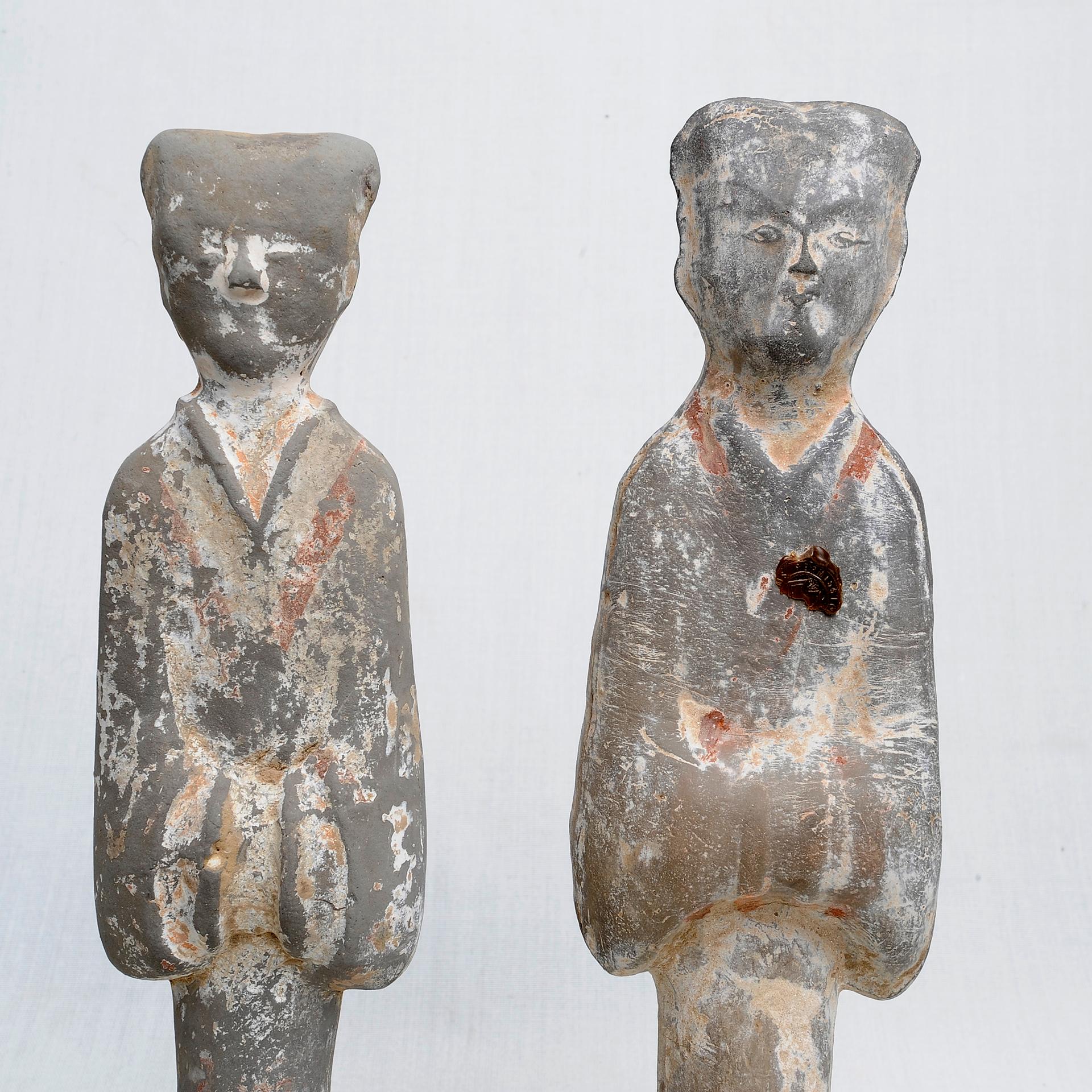 XVIIIe siècle et antérieur Statues chinoises anciennes en terre cuite en vente