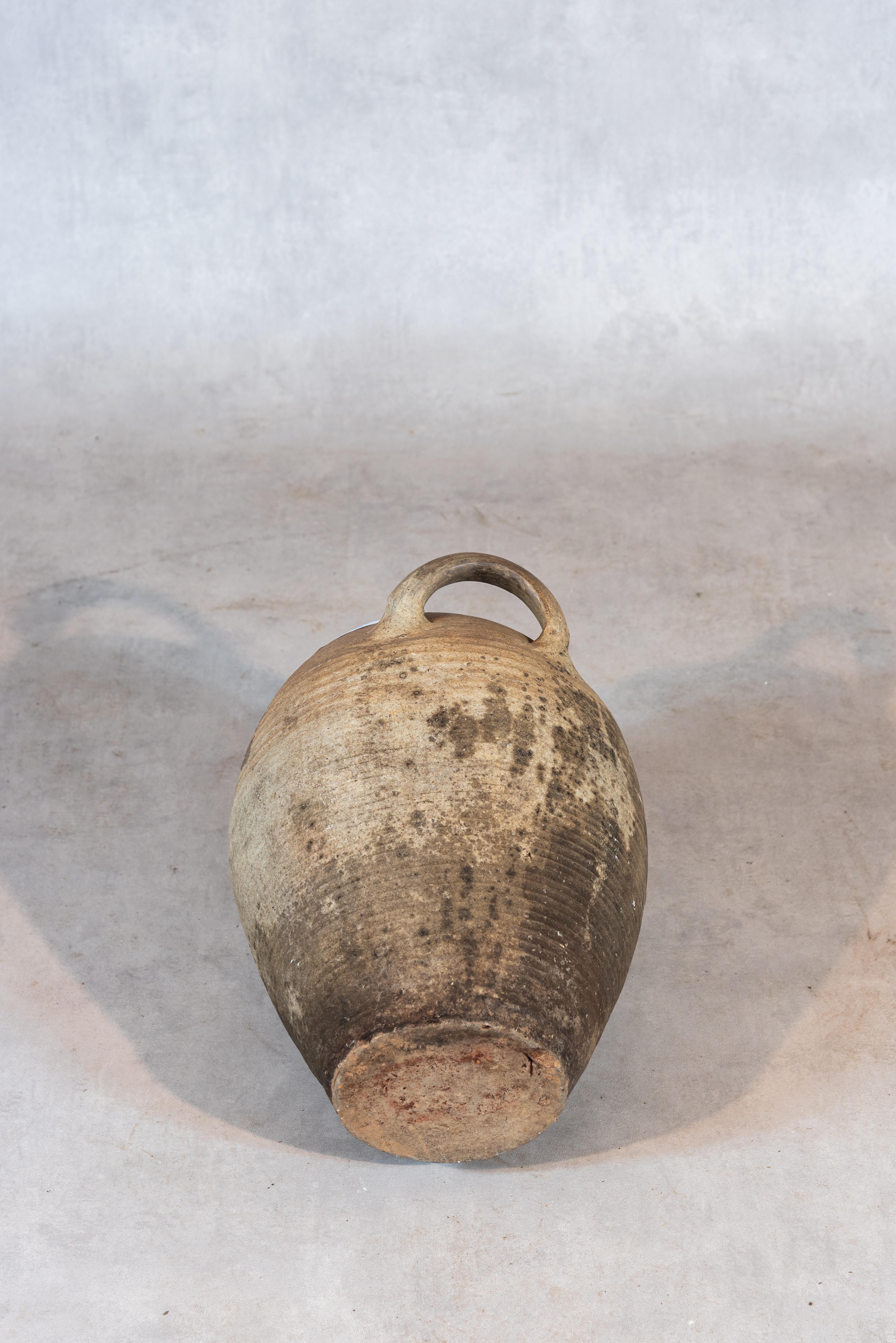 Antique Terracotta Pot or Jug In Good Condition For Sale In San Antonio, TX