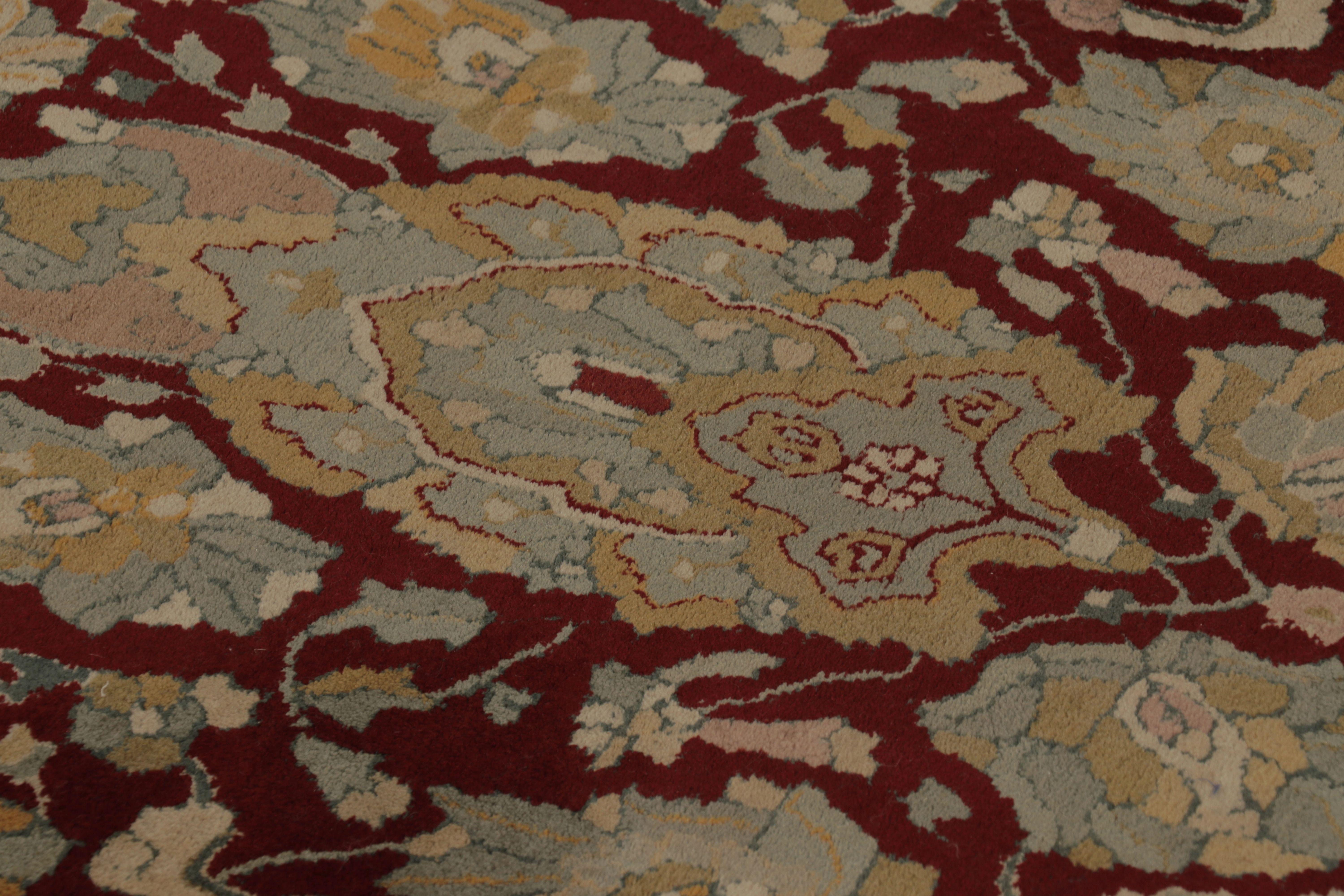 Tedesco Tappeto antico con ganci in Tetex, campo cremisi con motivi floreali - Rug & Kilim in vendita