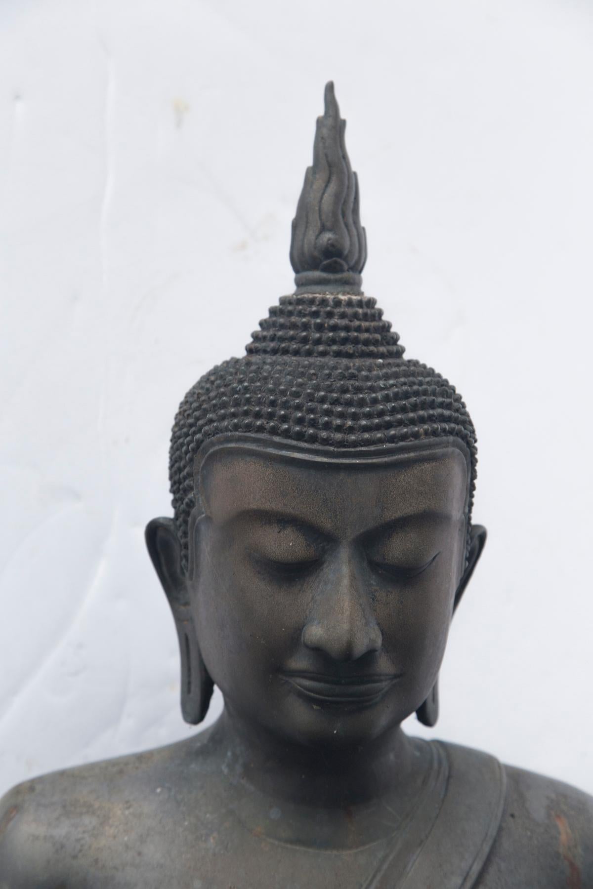 Thai Bronze Buddha In Good Condition For Sale In Woodbury, CT