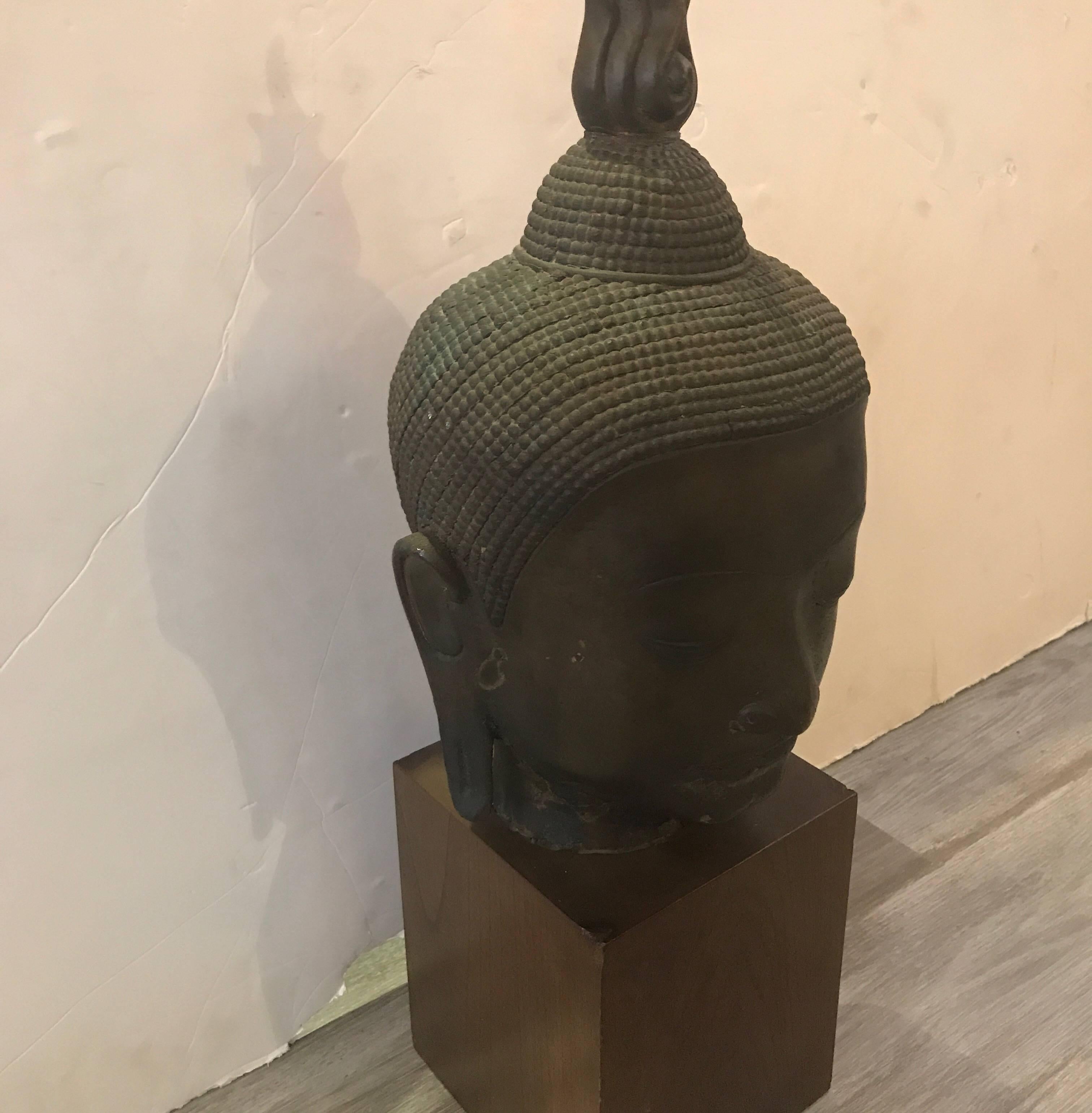 Antique Thai Bronze Buddha Head In Excellent Condition In Lambertville, NJ