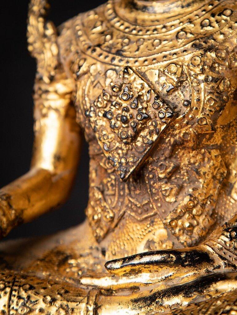 Antique Thai Bronze Buddha Statue from Thailand 12