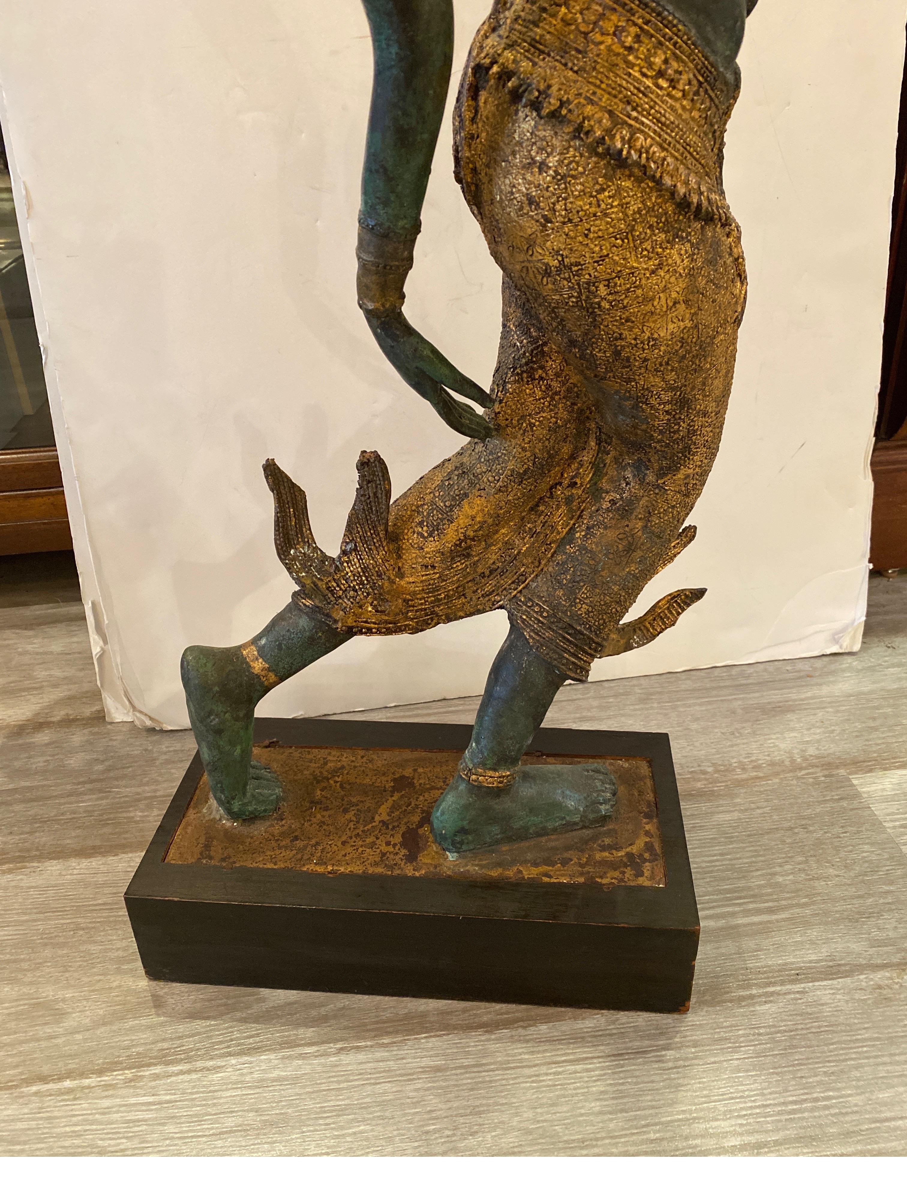 thai dancer statue