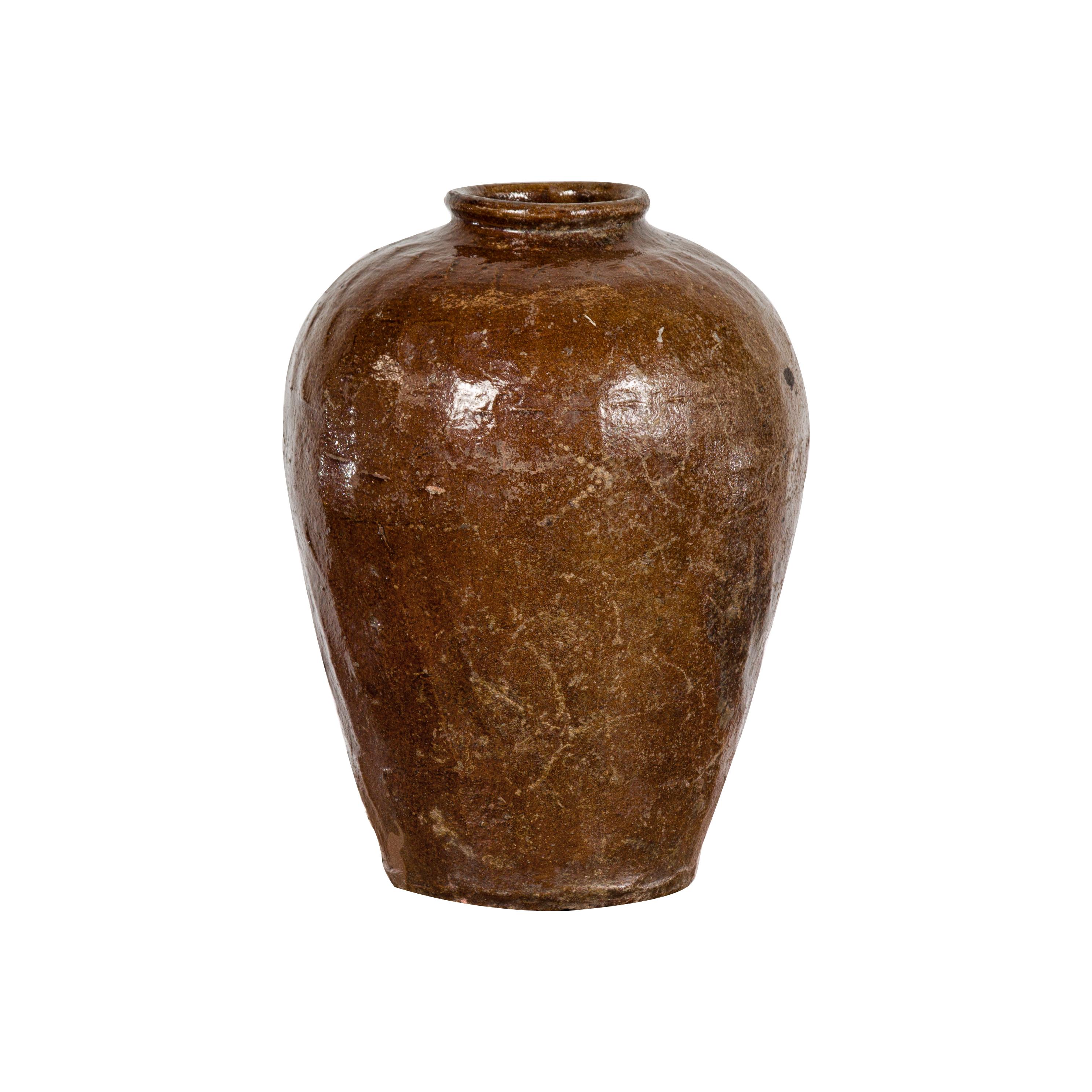 Antique Thai Brown Glazed Pottery Water Jar with Subtle Patterns For Sale 10