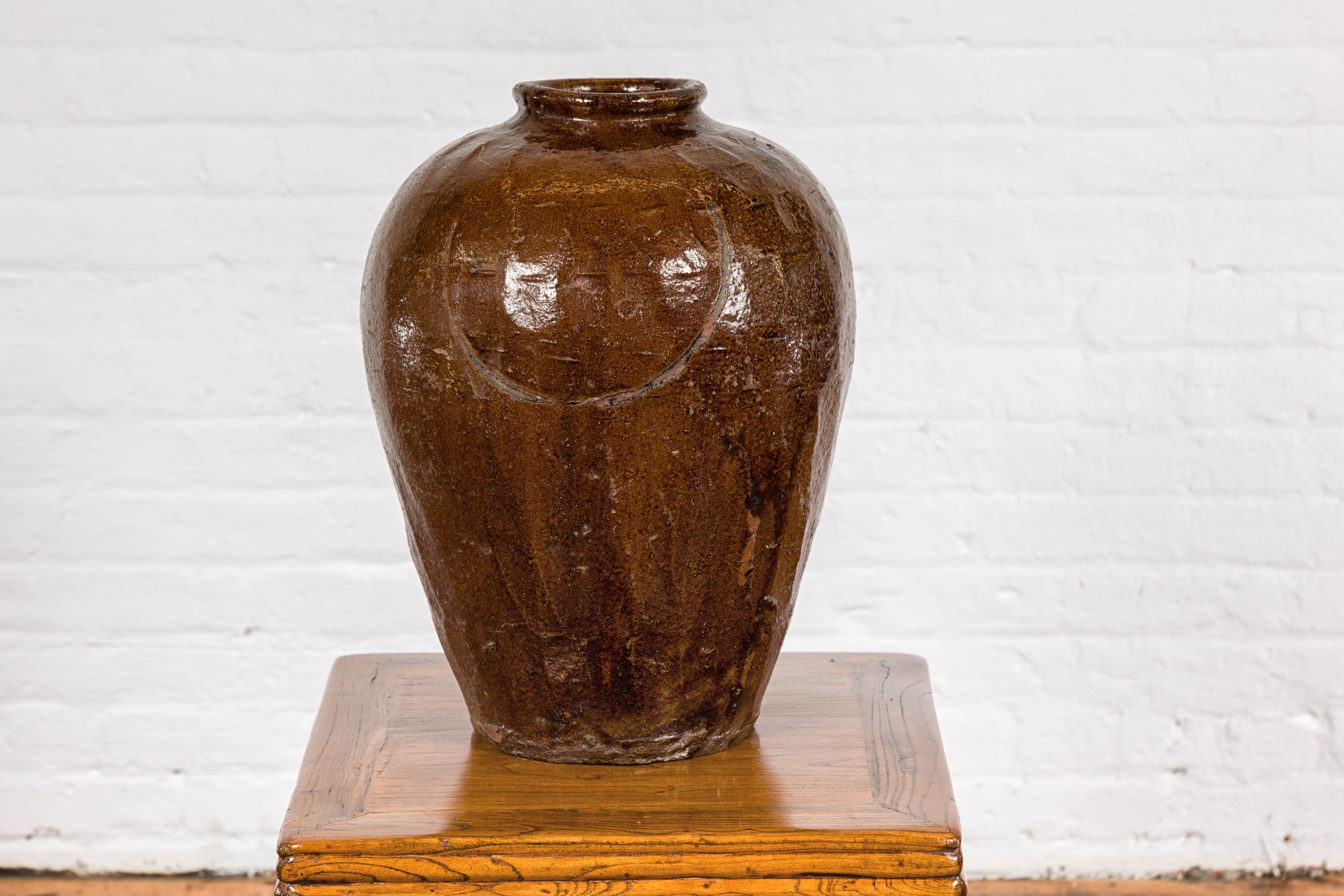 19th Century Antique Thai Brown Glazed Pottery Water Jar with Subtle Patterns For Sale