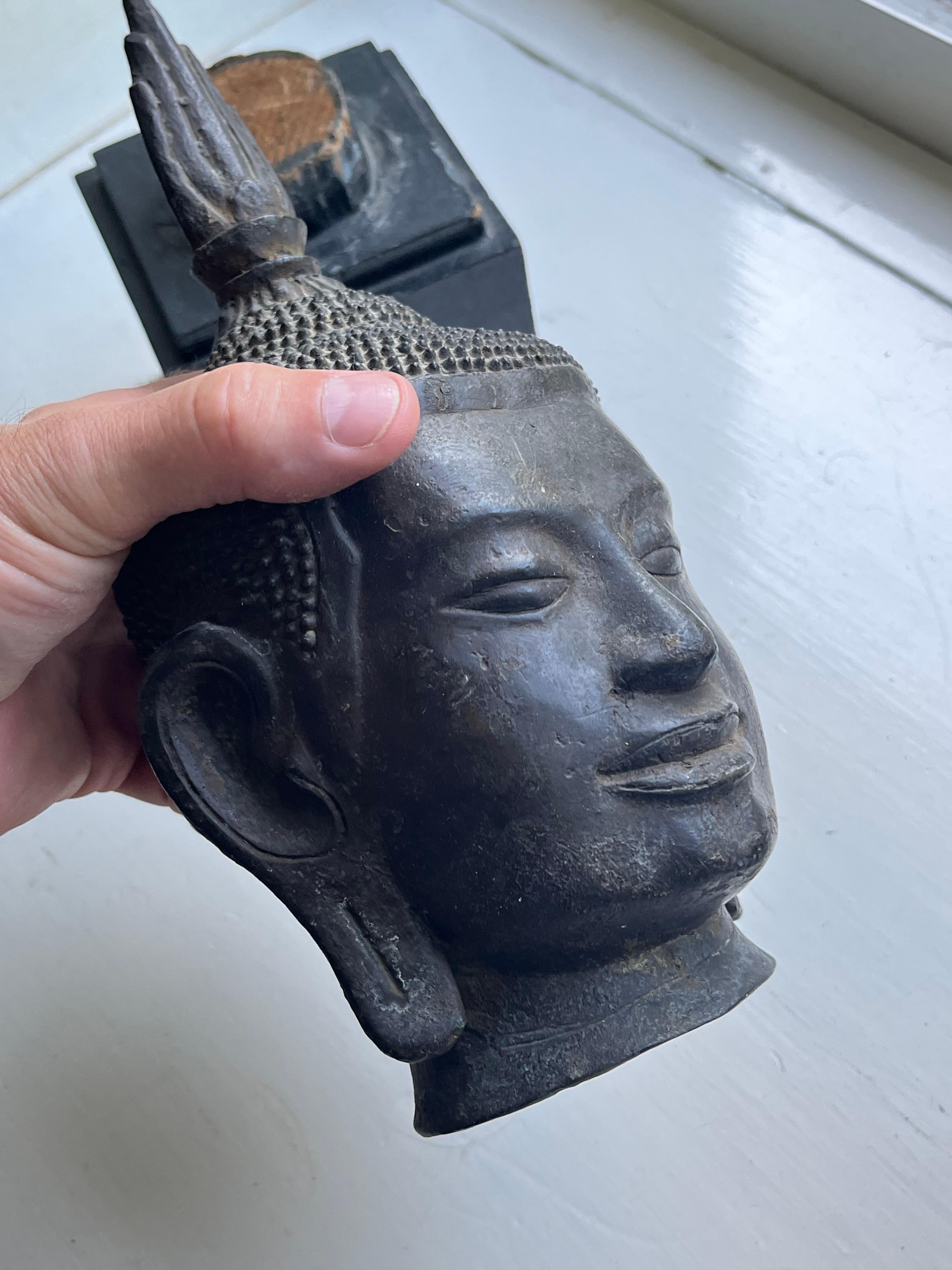 Antique Thai Buddha Head in Bronze For Sale 2