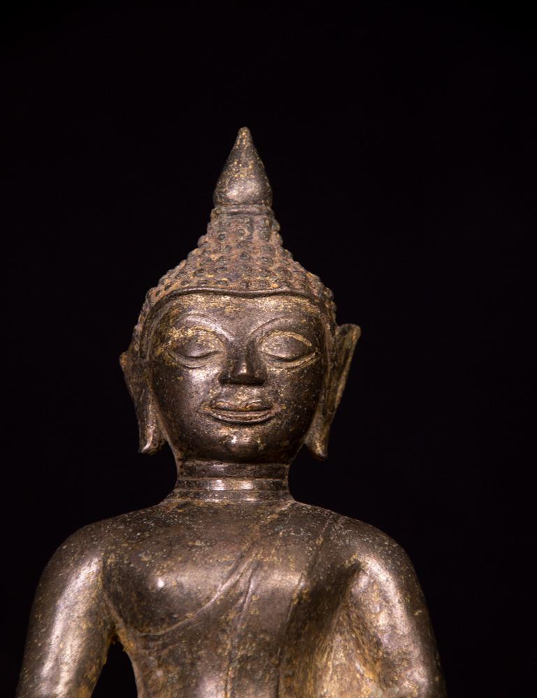 Statue ancienne de Bouddha thaïlandais de Thaïlande en vente 1