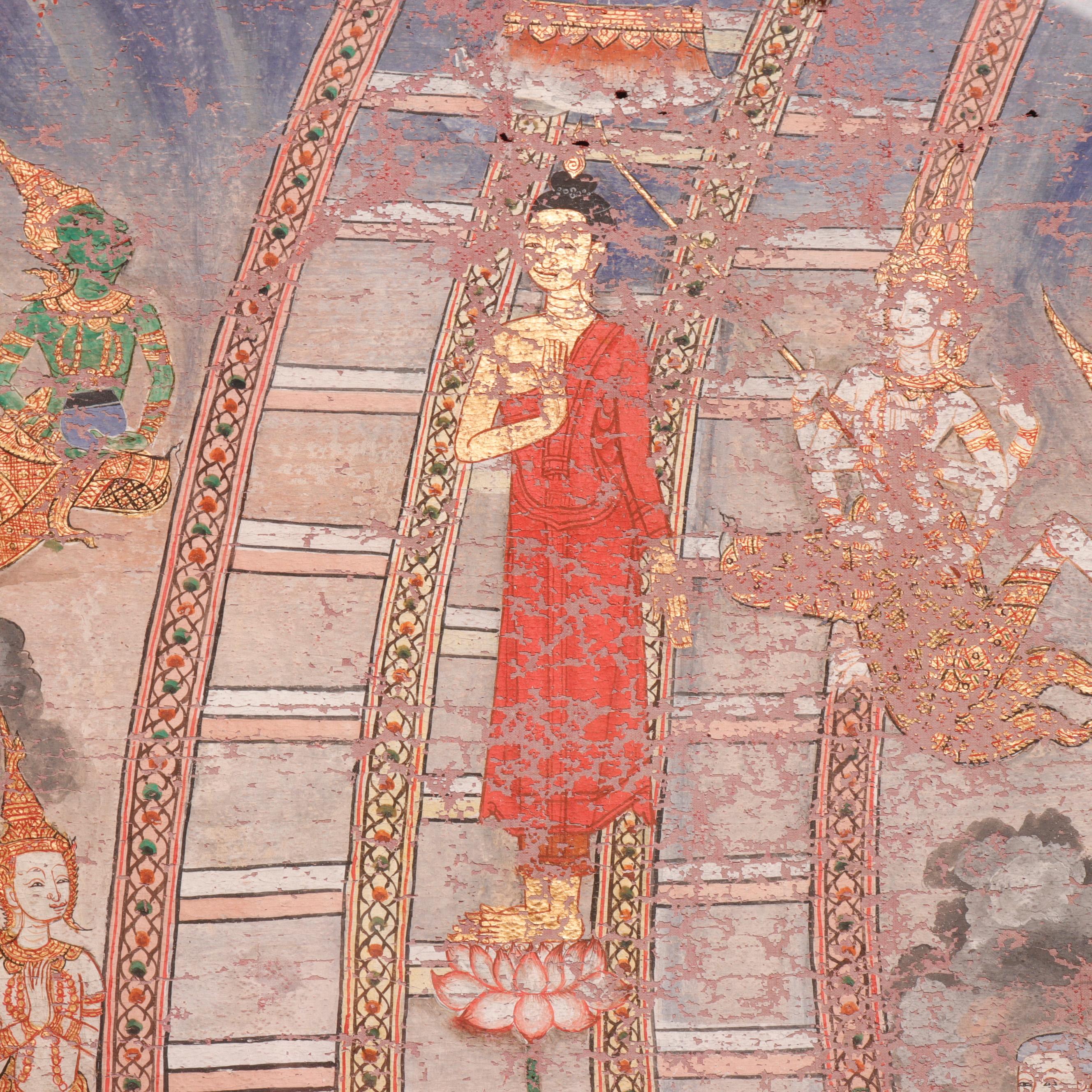 Ancienne peinture de bannière bouddhiste thaïlandaise, tempera multicolore et feuille d'or sur tissu, représentant Bouddha descendant du ciel de Tavatimsa. Illustration de l'un des huit grands événements de la vie du Bouddha historique, sa descente