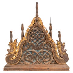 Antikes thailändisches geschnitztes architektonisches Element
