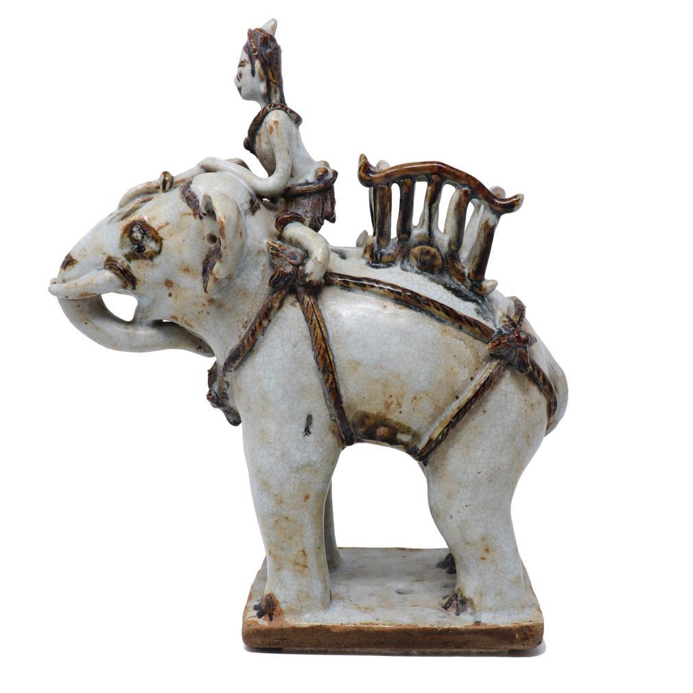 Antique Thai Ceramic White War Elephant In Good Condition For Sale In Point Richmond, CA