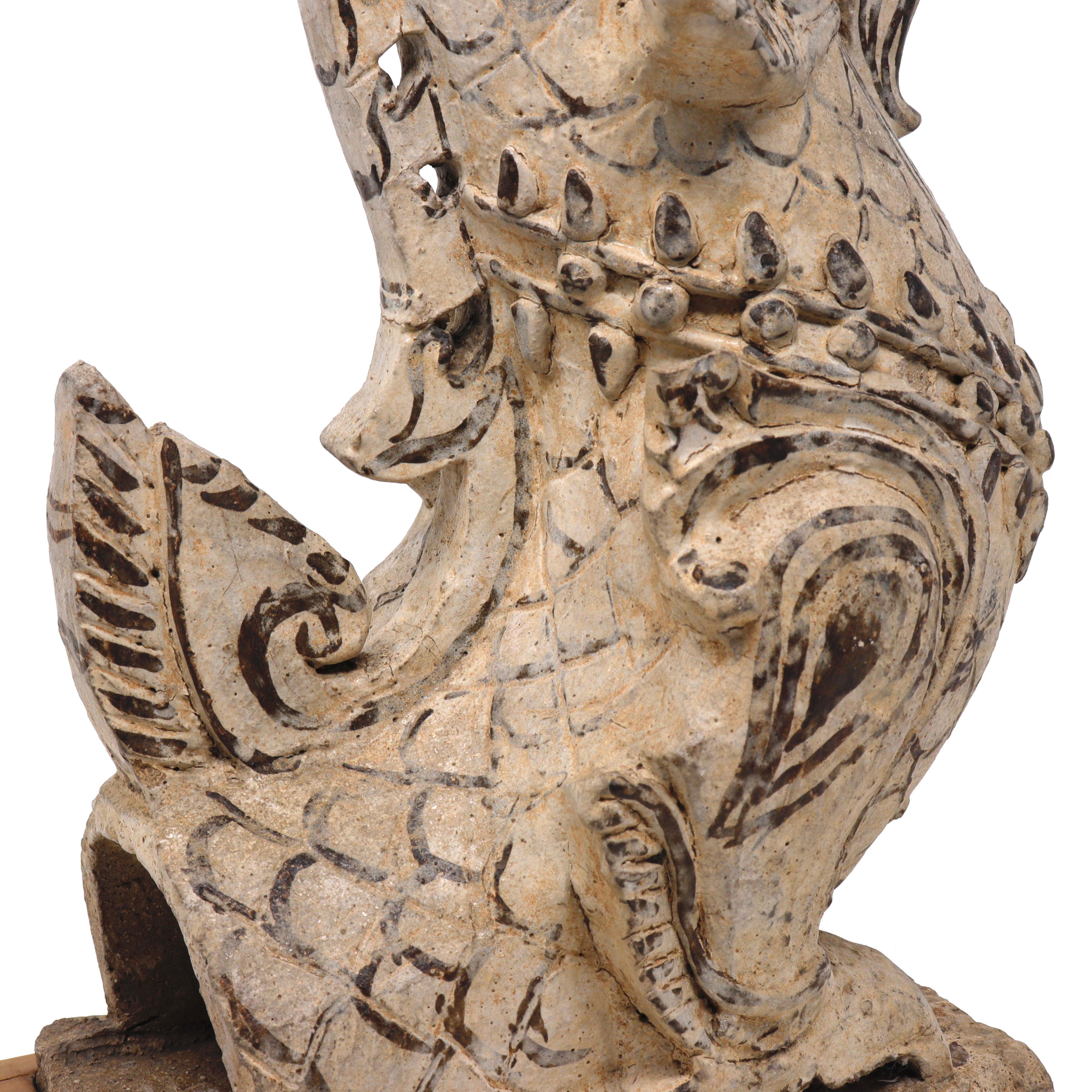 Antike thailändische Makara-Keramik-Schubladenfliesen, Sukhothai, 15. Jahrhundert. im Angebot 7