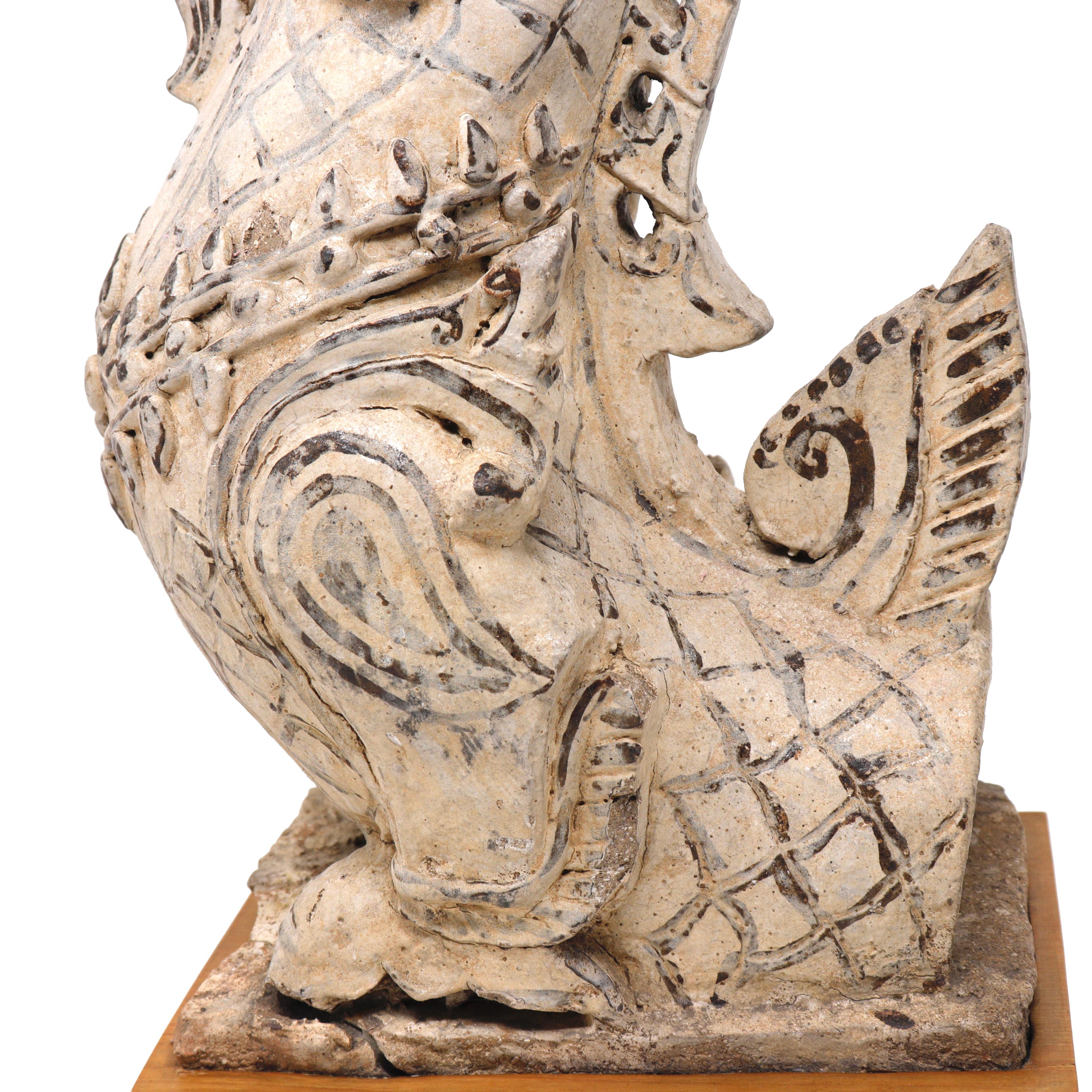 Antike thailändische Makara-Keramik-Schubladenfliesen, Sukhothai, 15. Jahrhundert. im Angebot 8
