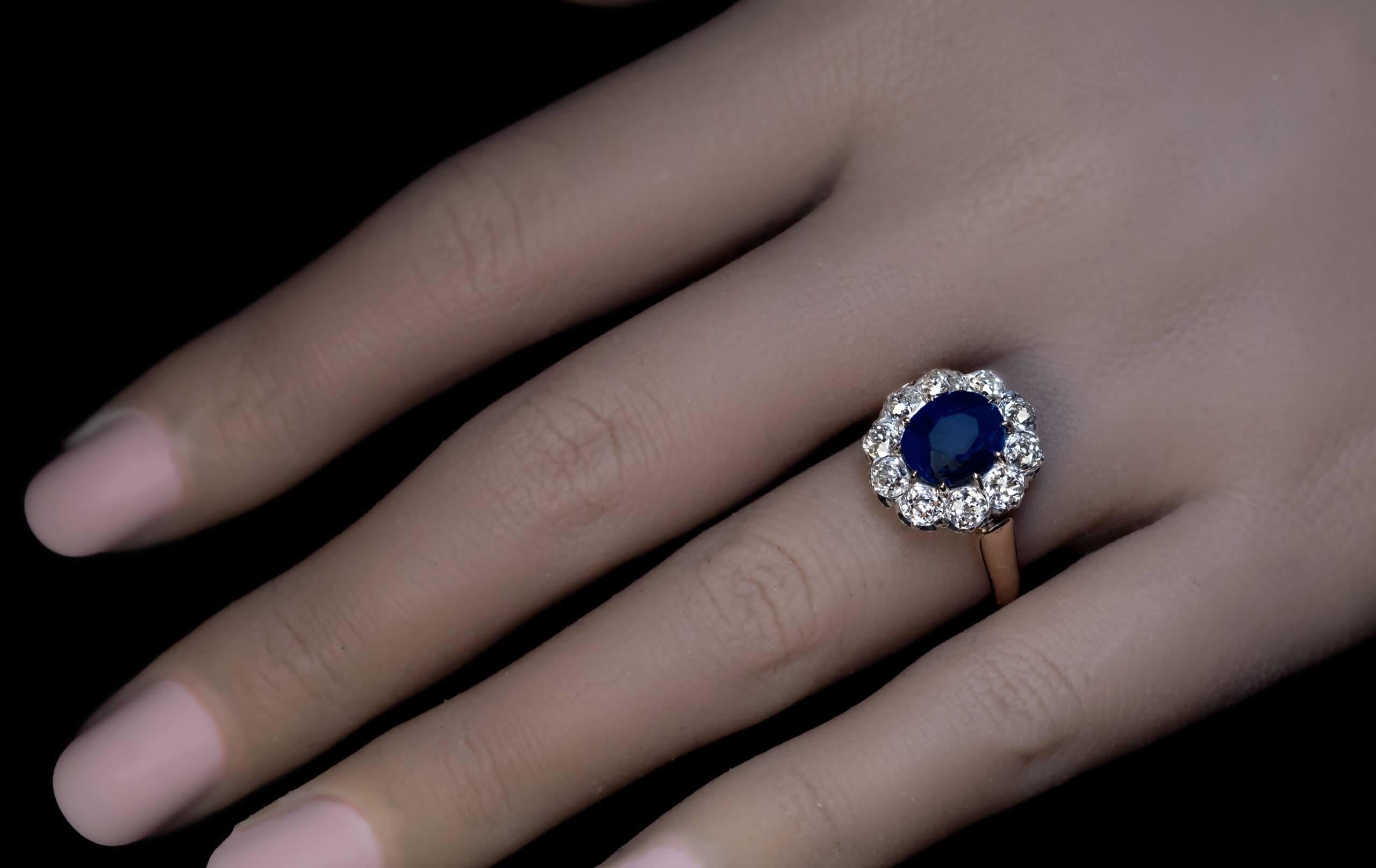 Antiker thailändischer Saphir-Diamant-Verlobungsring (Alteuropäischer Brillantschliff)