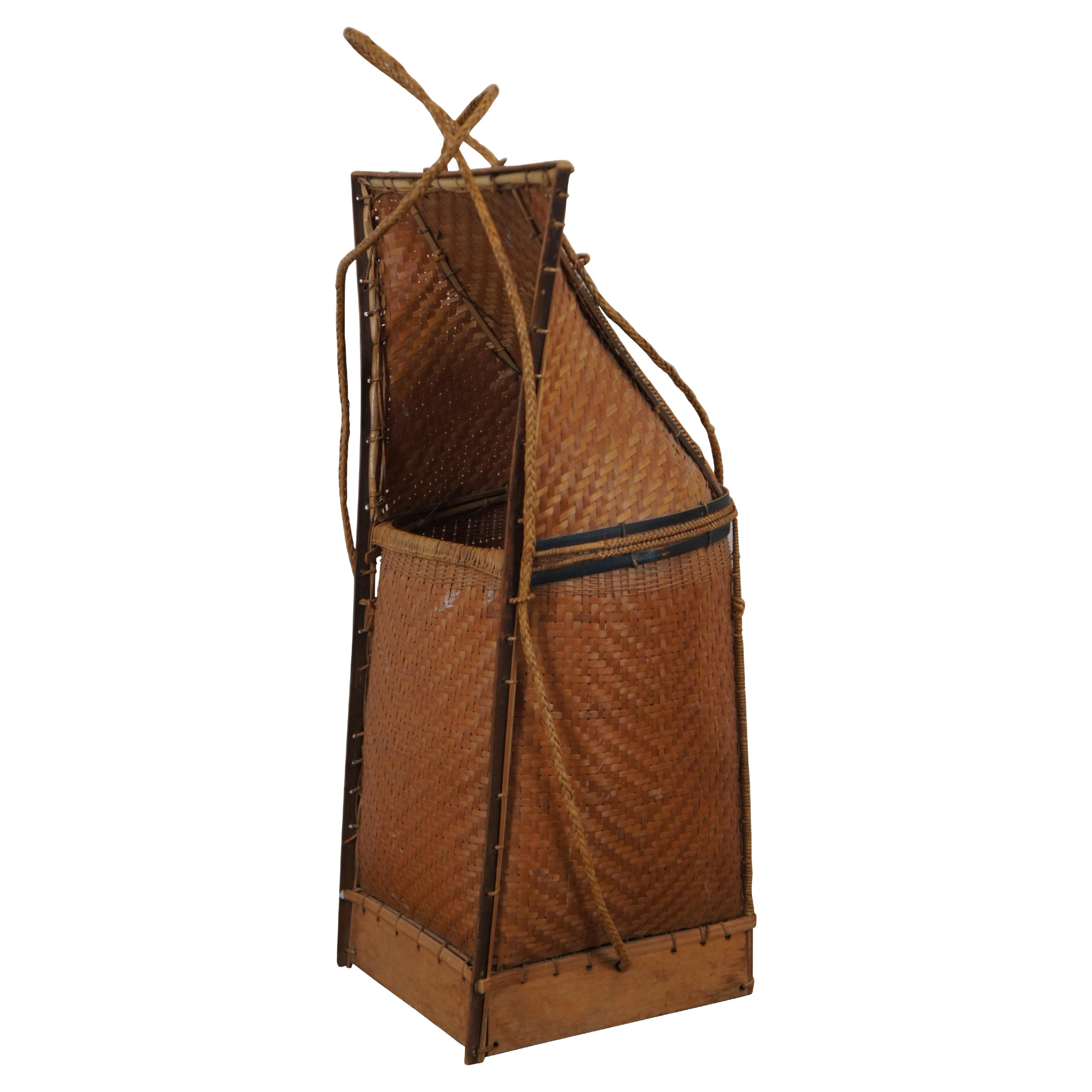 Antiker thailändischer gewebter Korb-Rucksack aus Korbweide und Bambus für das Baby, 20"