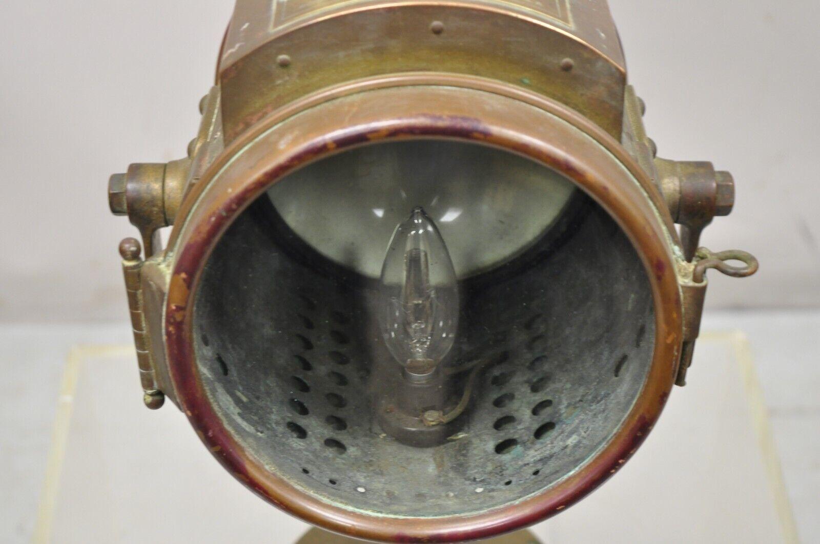 Ancienne lampe de bureau Neverout Searchlight Projector en laiton rose marine en vente 1