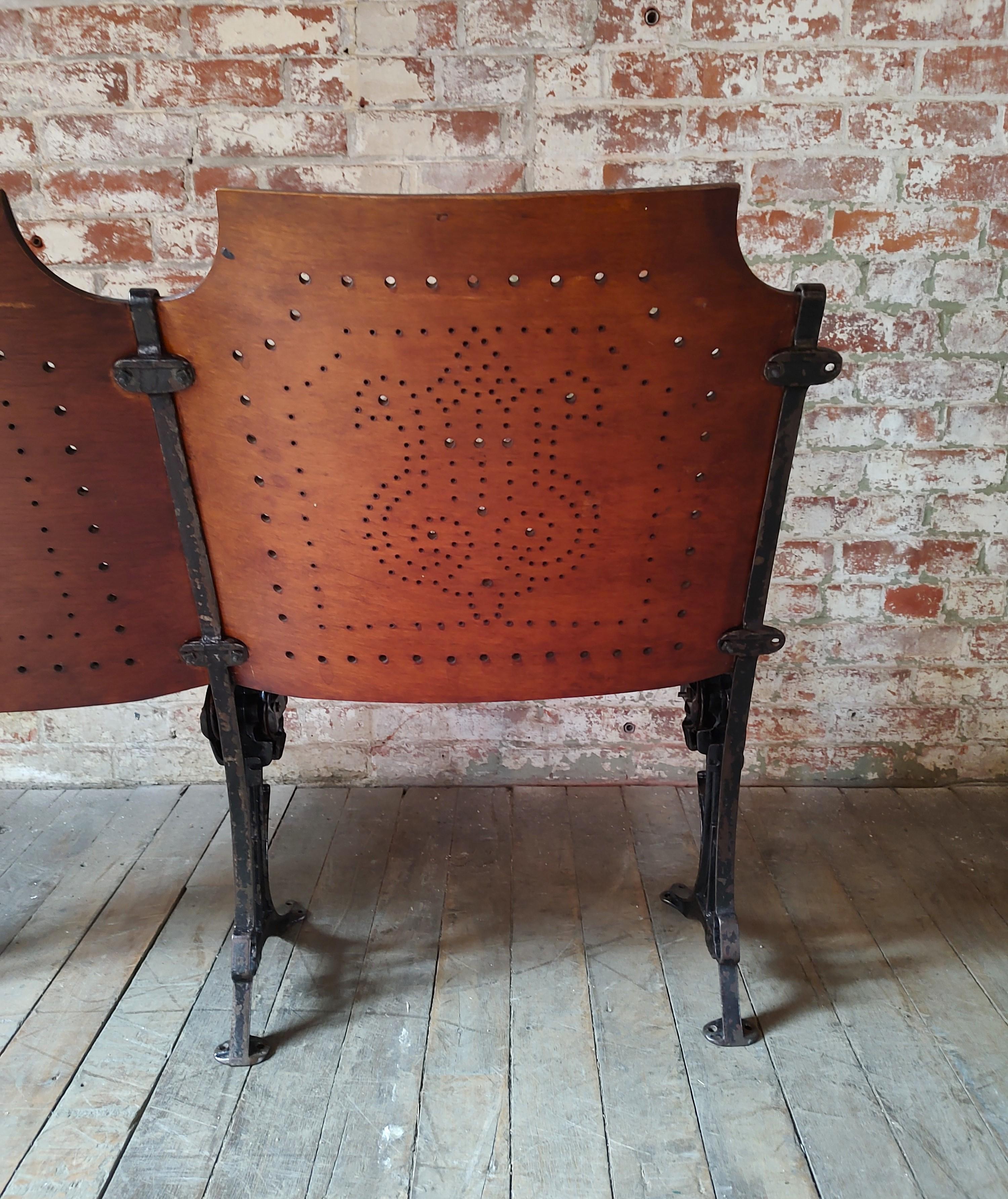 Antique Theater Seats In Good Condition For Sale In Oakville, CT