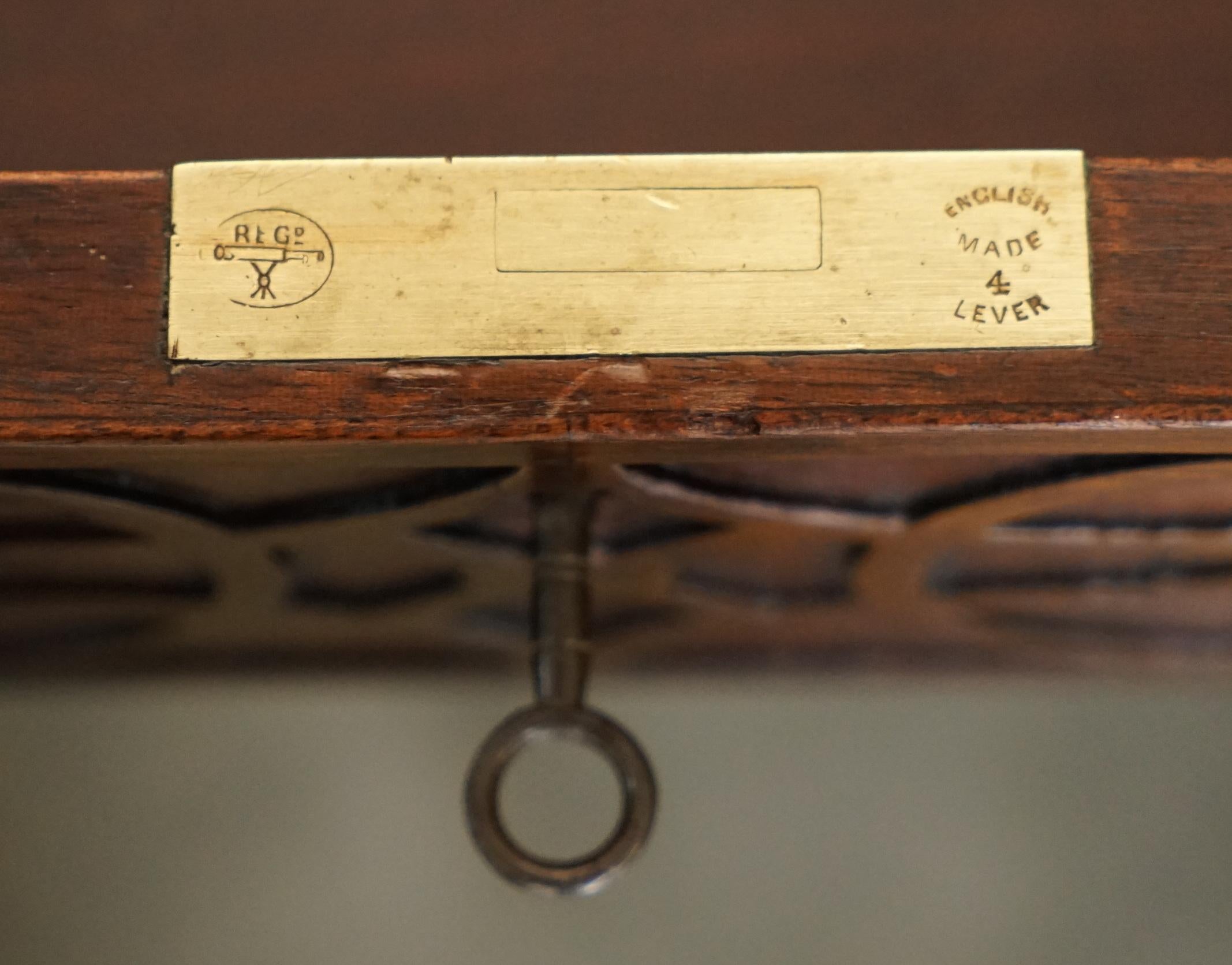 Antike antike Thomas Chippendale Revival Inverted Breakfront Partner-Schreibtisch-Lederplatte im Angebot 13