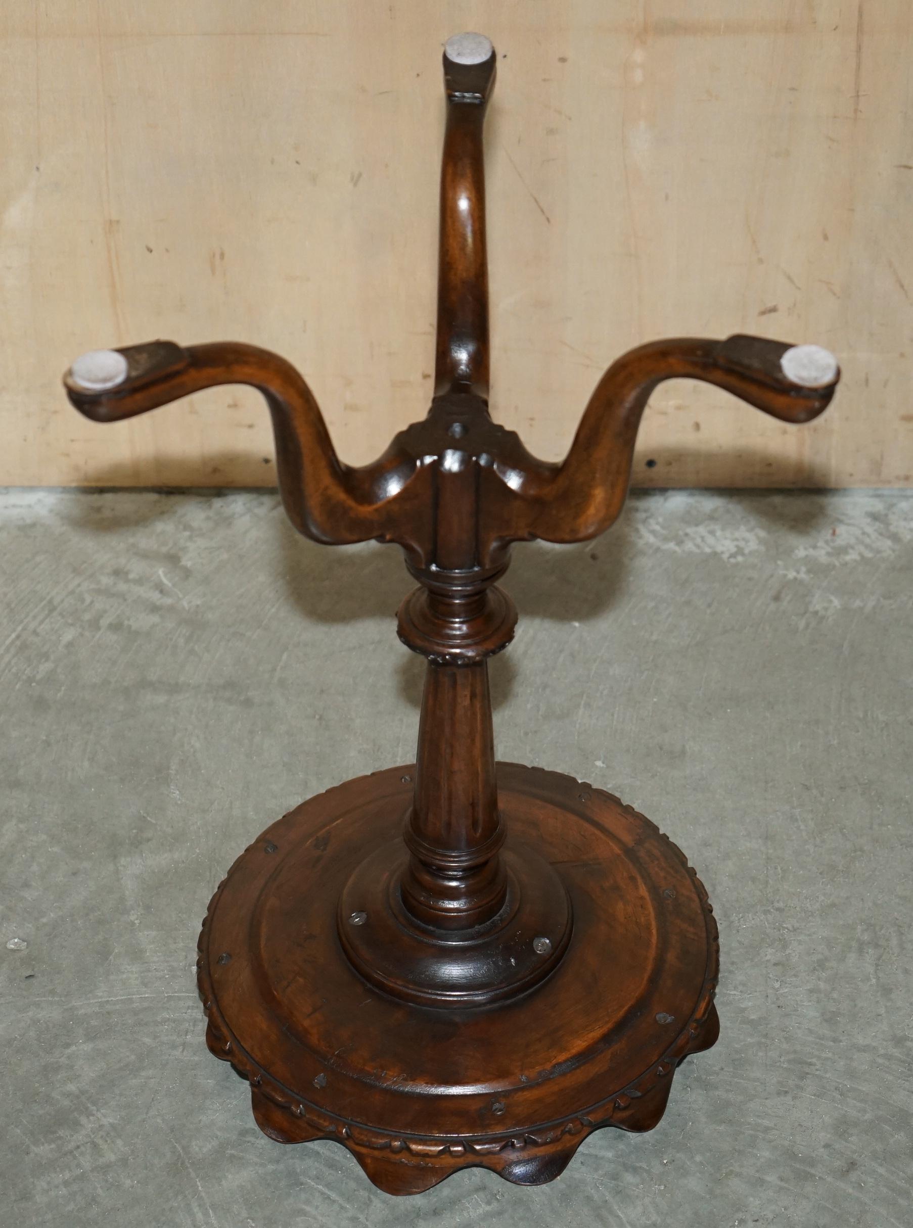 ANTIQUE THOMAS CHIPPENDALE STYLE PiE CRUST EDGE KETTLE STAND TRIPOD SIDE TABLE For Sale 7