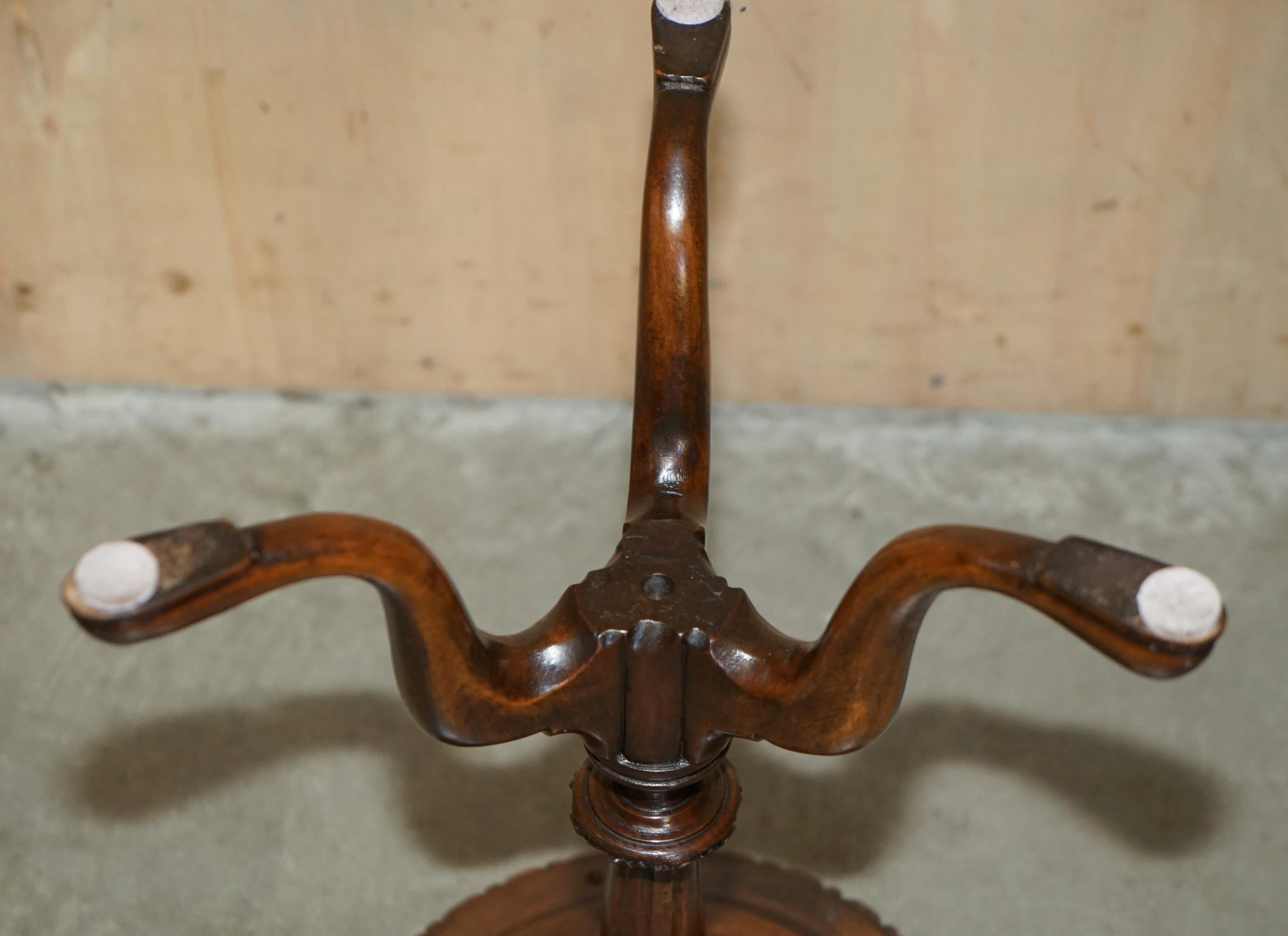 ANTIQUE THOMAS CHIPPENDALE STYLE PiE CRUST EDGE KETTLE STAND TRIPOD SIDE TABLE For Sale 9