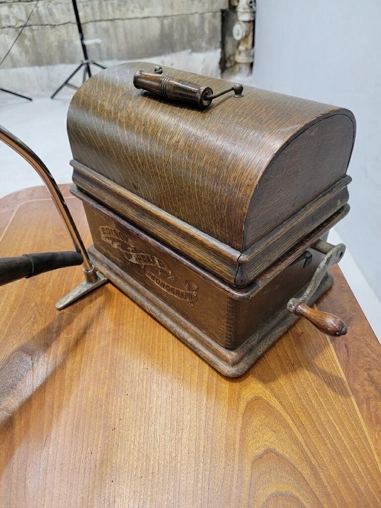 Antiker Thomas Edison Phonograph mit floralem Horn (Amerikanische Klassik) im Angebot