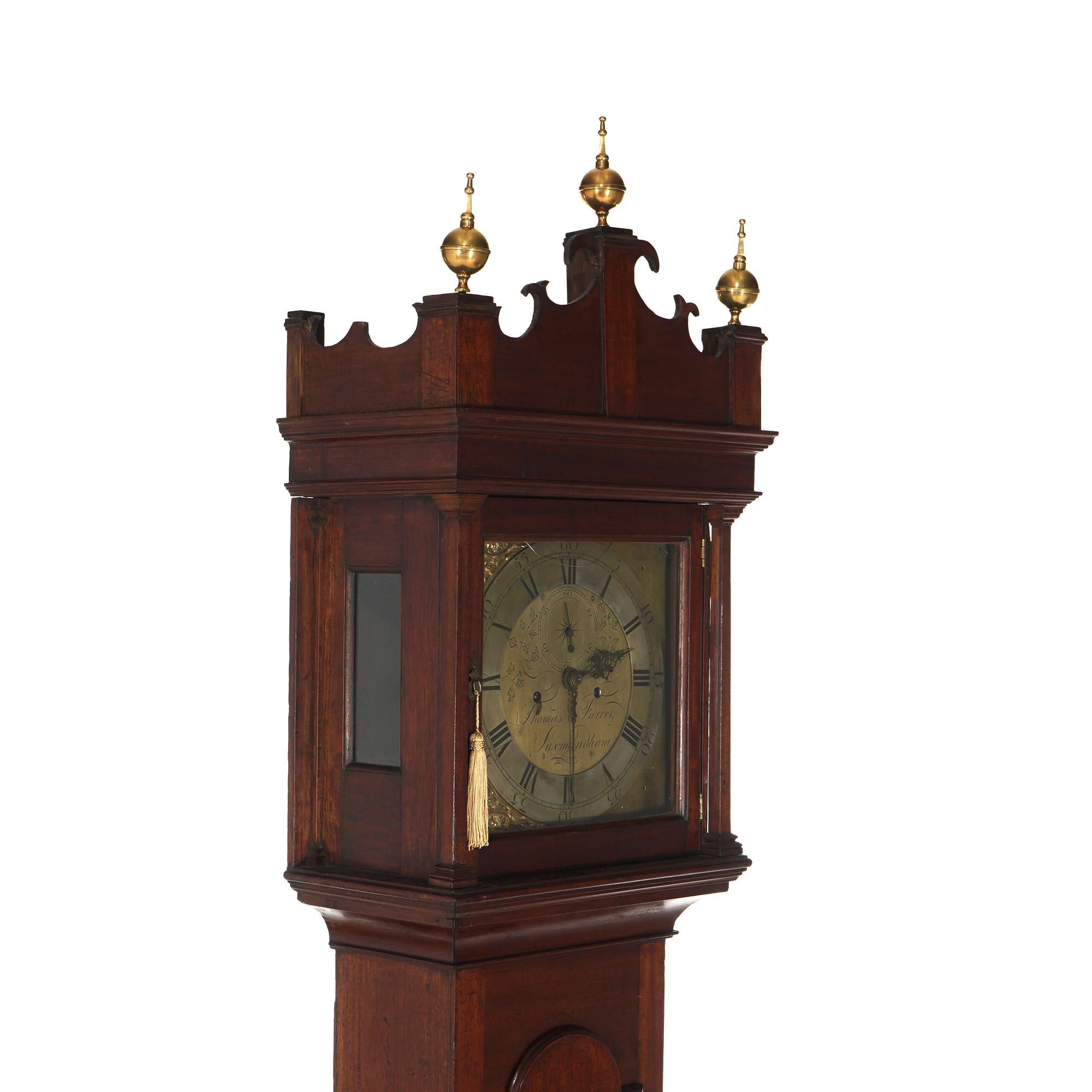 Horloge ancienne à grand-père en acajou avec fleurons en laiton de Thomas Farrer 19e siècle en vente 8