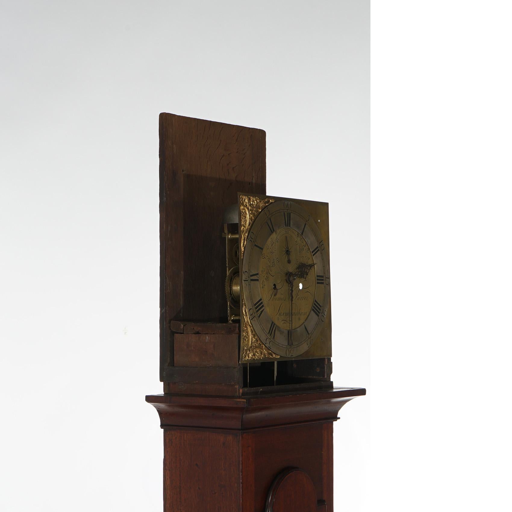 Horloge ancienne à grand-père en acajou avec fleurons en laiton de Thomas Farrer 19e siècle en vente 9