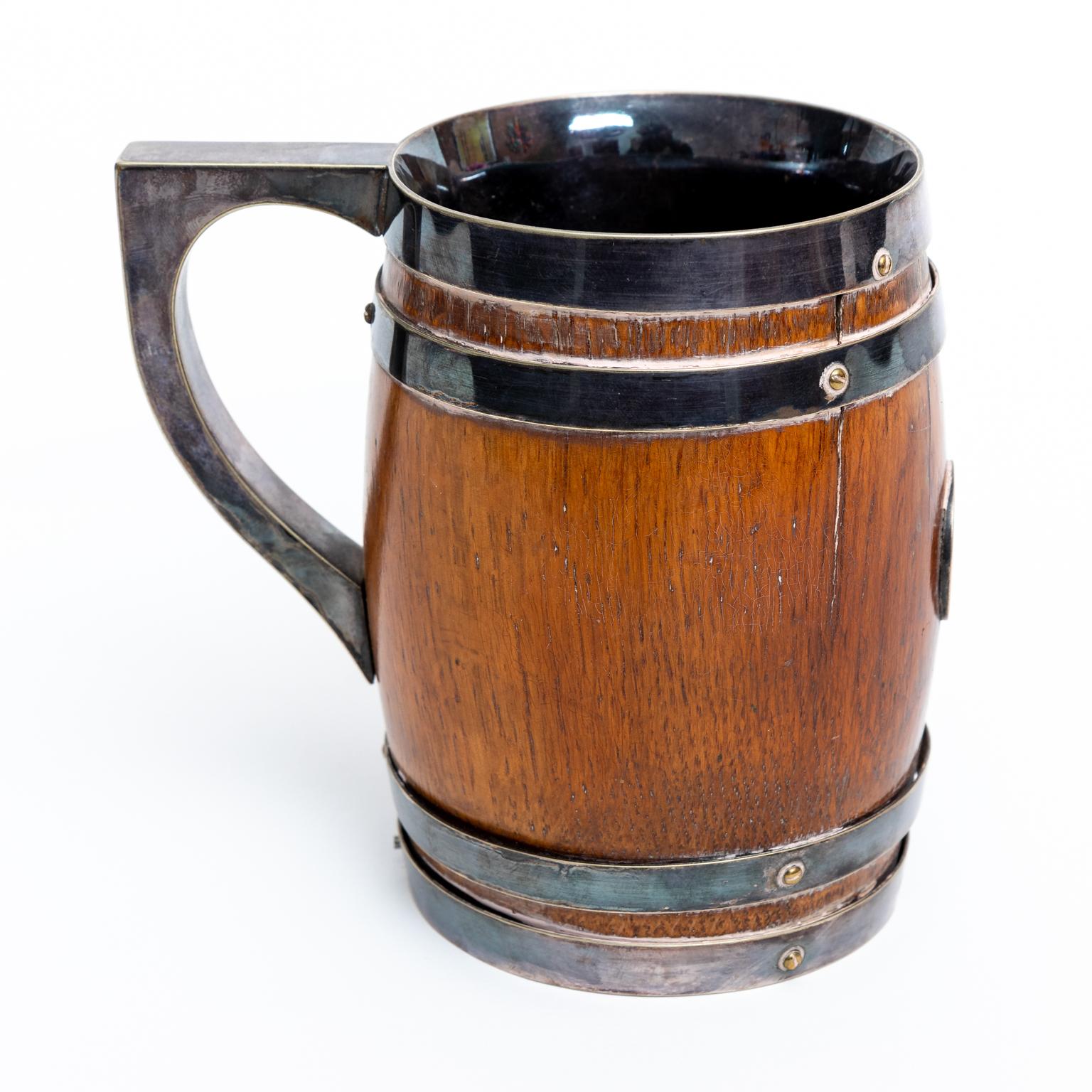 Silver Plate Antique Thomas Harwood and Son’s English Oak and Silverplate Tankard For Sale