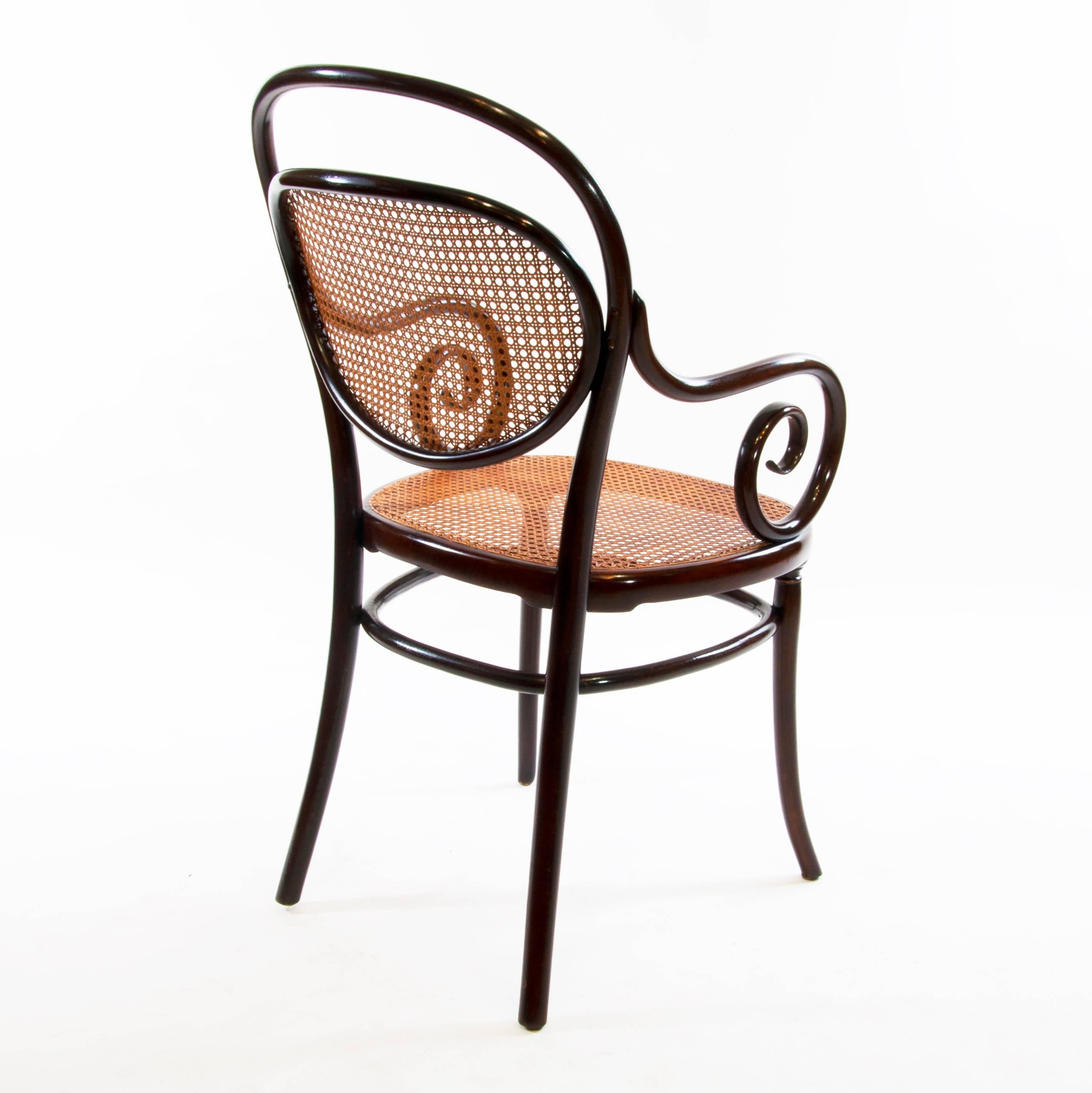 Stained Antique Thonet Bentwood Armchair Fauteuil No. 11 For Sale