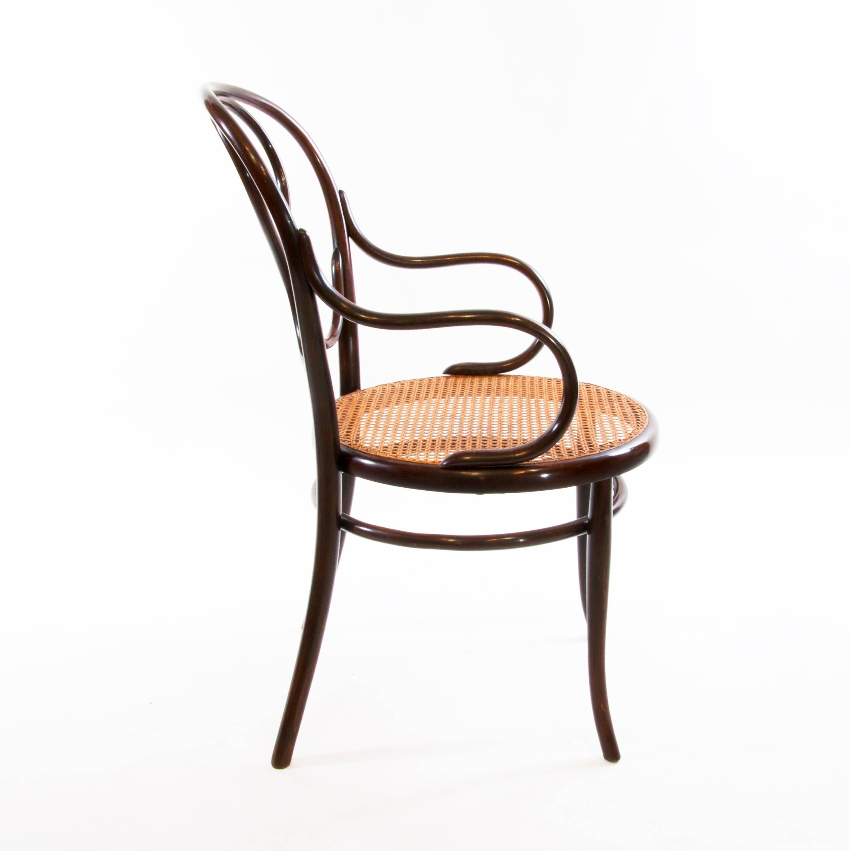 Antique Thonet Bentwood Armchair Fauteuil No. 20, circa 1900 (19. Jahrhundert) im Angebot