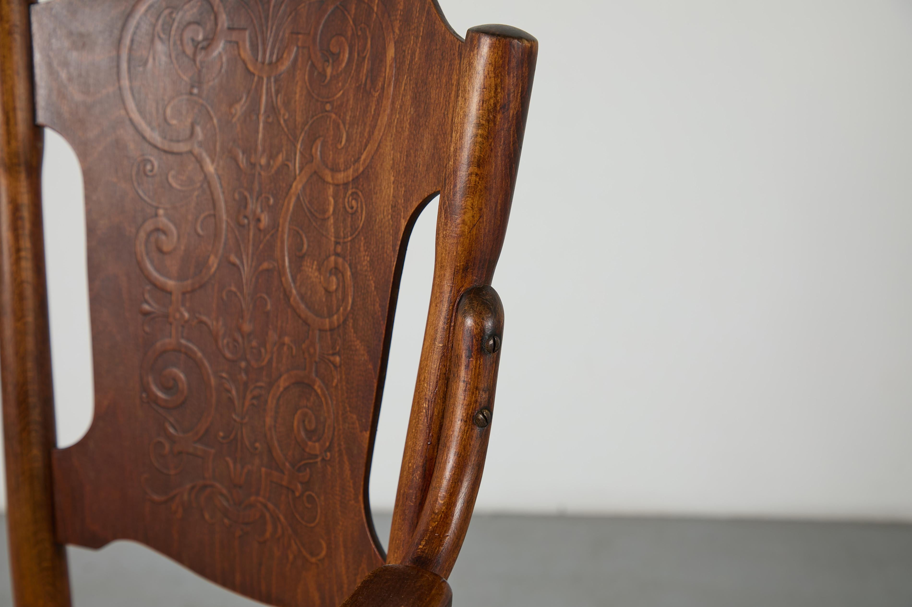 Antique Thonet Bentwood Armchair Model No. 70 Tela en venta