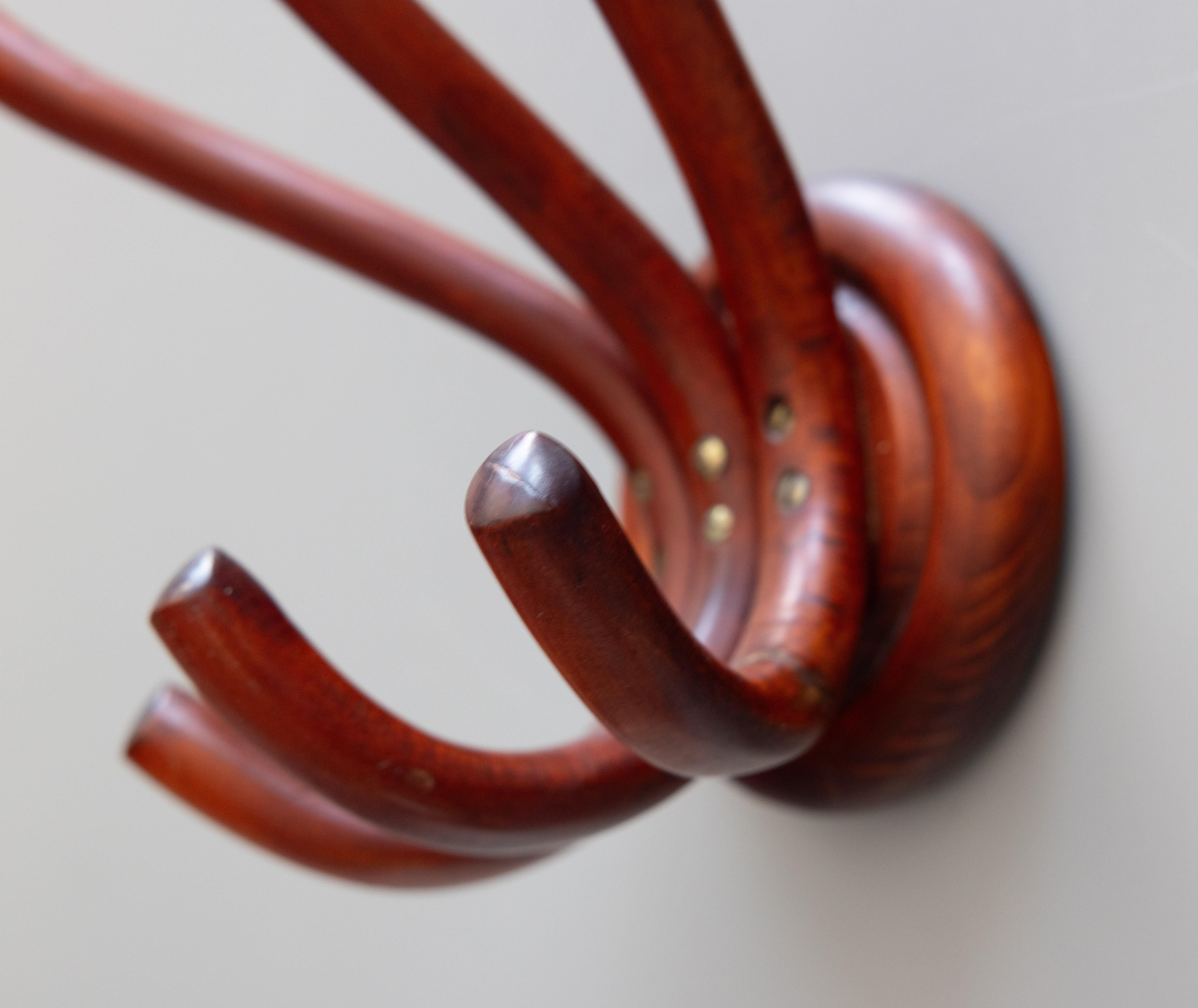 Antiker Thonet Garderoben- und Hutständer aus Bugholz, CIRCA 1920 (Frühes 20. Jahrhundert) im Angebot