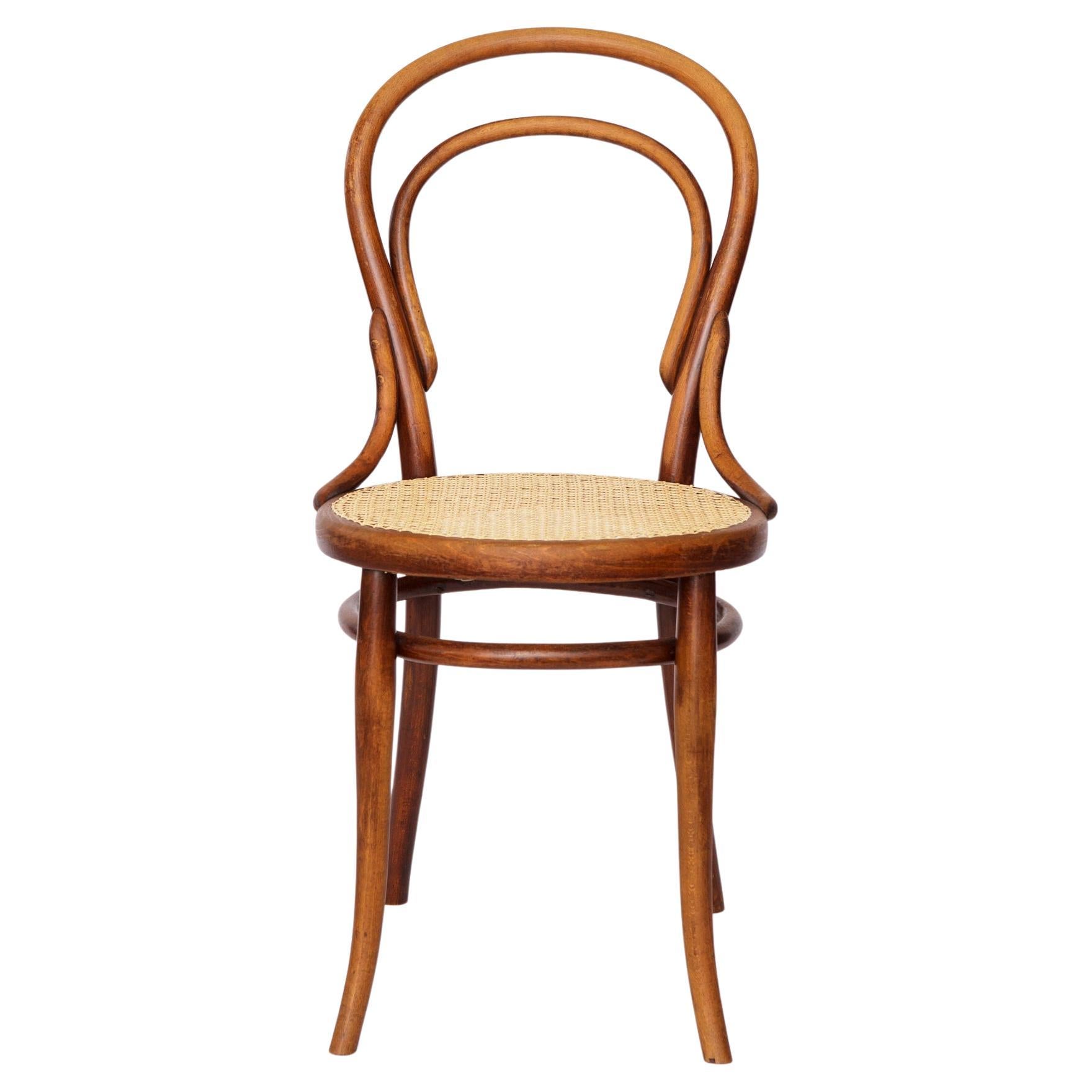 Antique Thonet No. 14 Chair – Iconic Viennese Coffee House Bentwood Chair with C For Sale