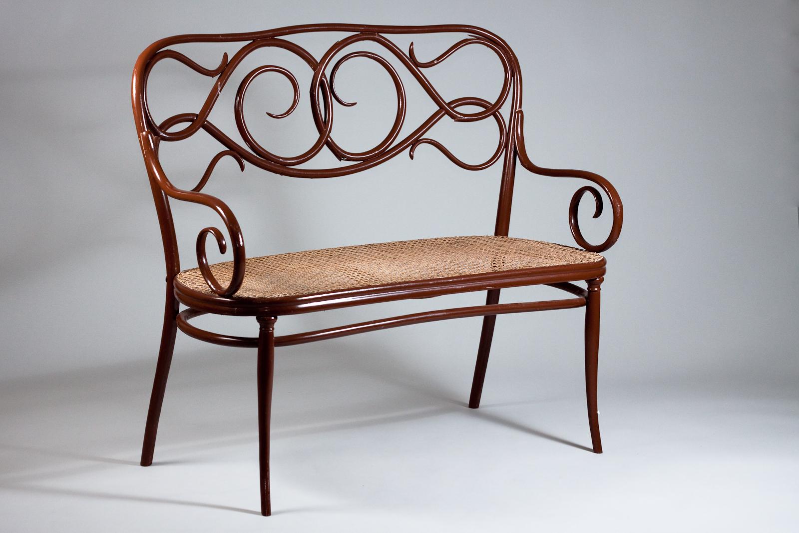 Austrian Antique Thonet No. 2 Bentwood Sofa , late 19th century For Sale