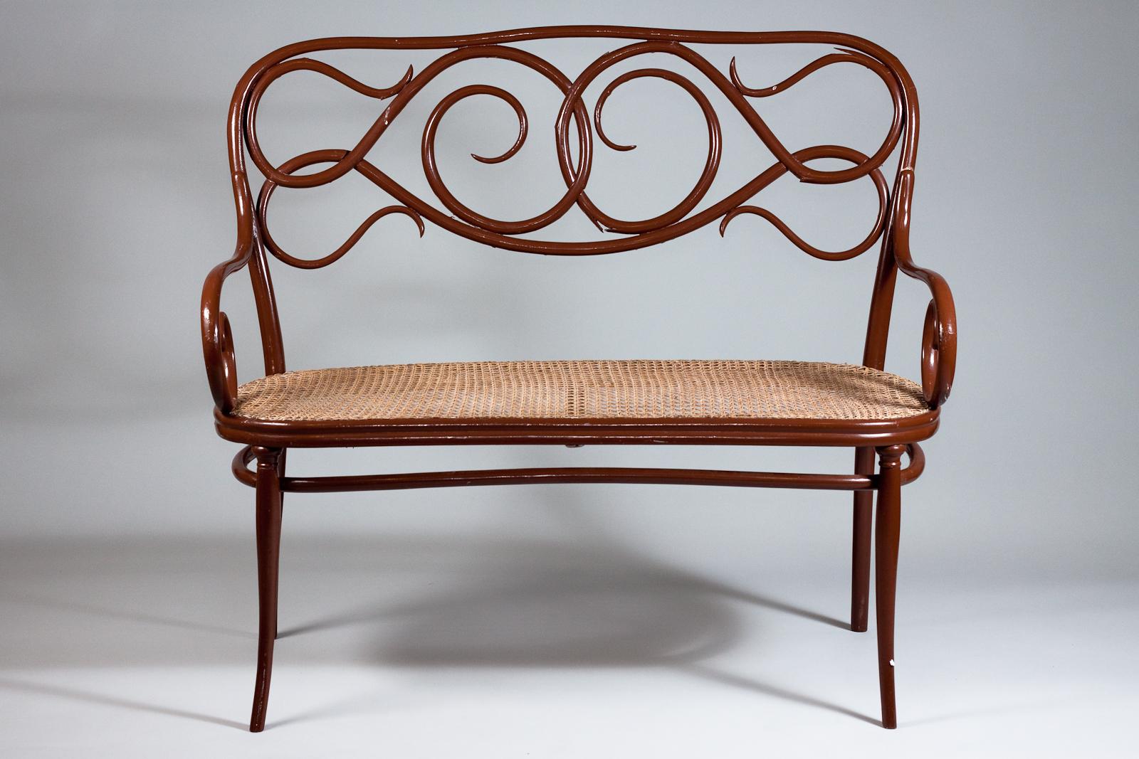 Antikes Thonet-Sofa Nr. 2 aus Bugholz, spätes 19. Jahrhundert (Gehstock) im Angebot