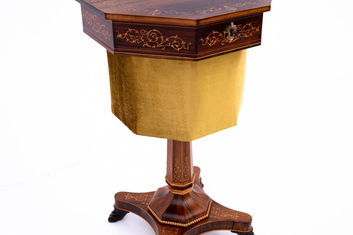 Antique thread table, Northern Europe, circa 1870. After renovation. 8