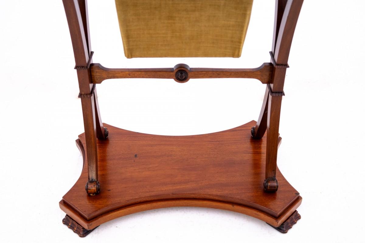 Antique thread table, Northern Europe, circa 1880. For Sale 7