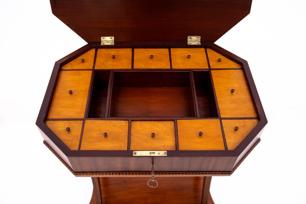 Mahogany Antique thread table, Northern Europe, circa 1880. For Sale